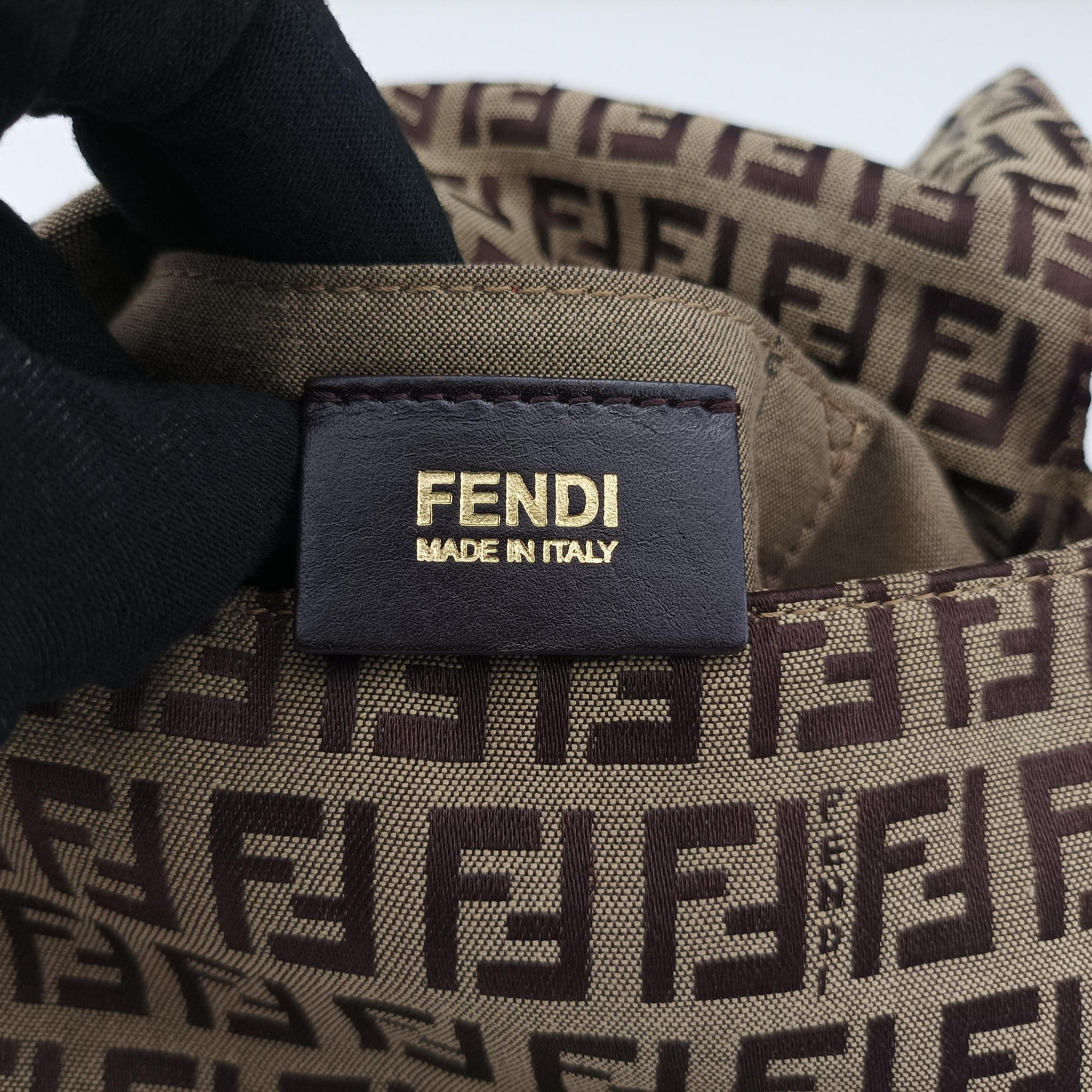 Pre-owned Fendi Baguette Camel Canvas 8BR180 handbag | stylenewstar