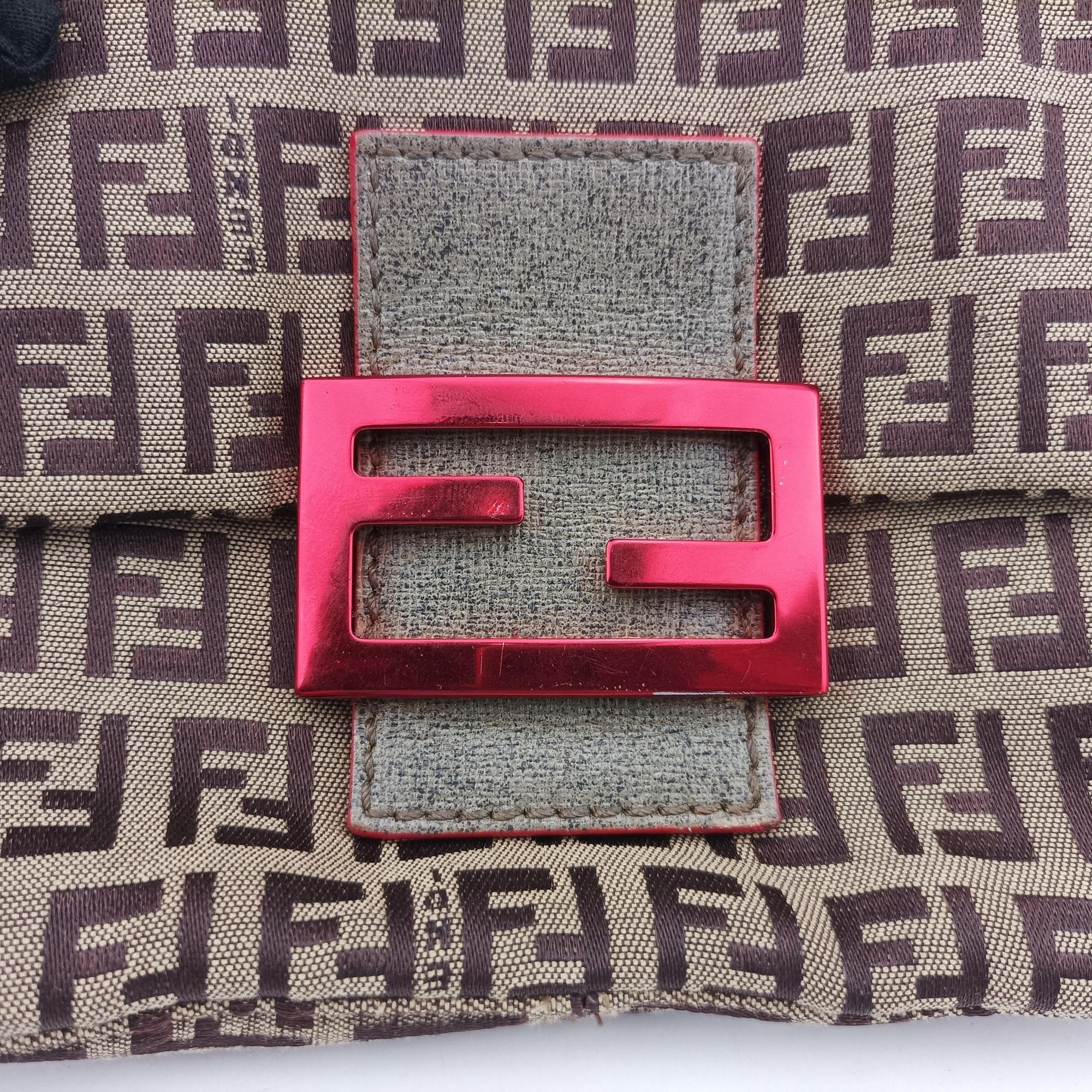 Pre-owned Fendi Baguette Camel Canvas 8BR180 handbag | stylenewstar
