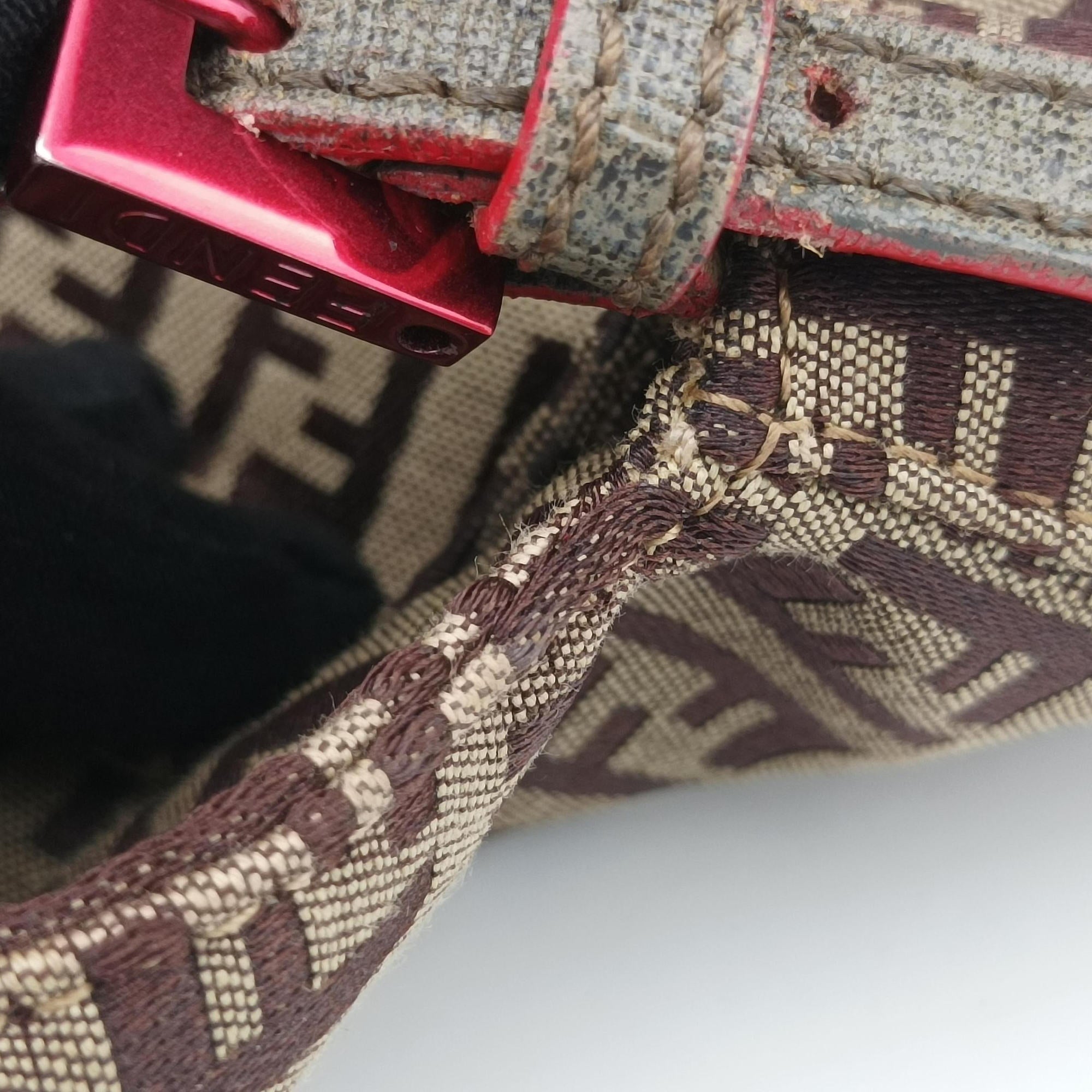 Pre-owned Fendi Baguette Camel Canvas 8BR180 handbag | stylenewstar