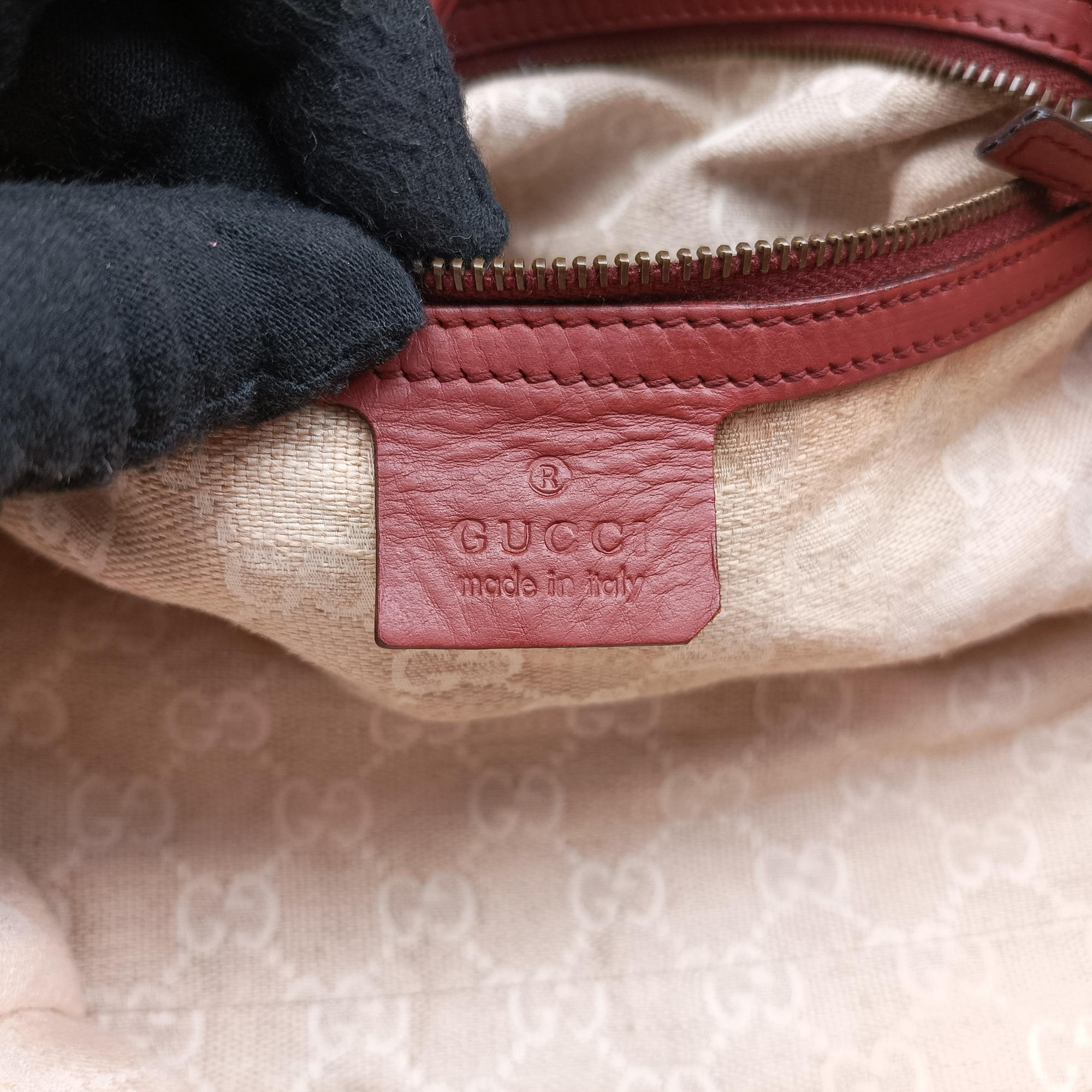 Pre-owned Gucci Soft Stirrup Burgundy Leather 296856 handbag | stylenewstar