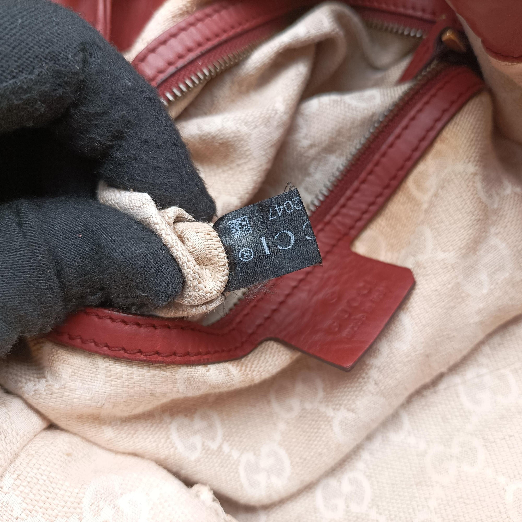 Pre-owned Gucci Soft Stirrup Burgundy Leather 296856 handbag | stylenewstar