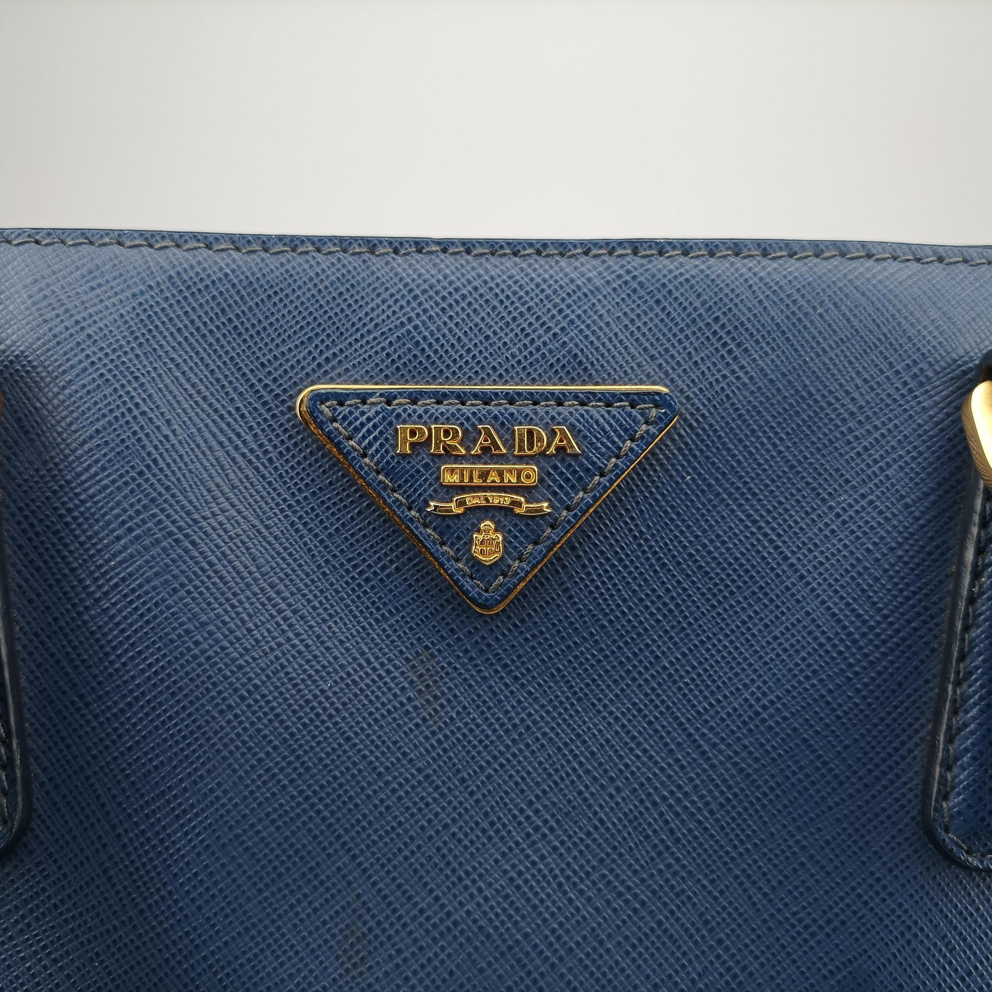 Pre-owned Prada Galleria Blue SAFFIANO Leather BN2274 handbag | stylenewstar