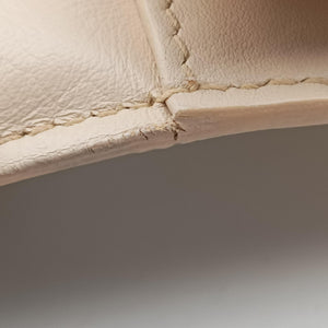 Vintage VERSACE La Medusa Beige Leather  shoulderbag | stylenewstar