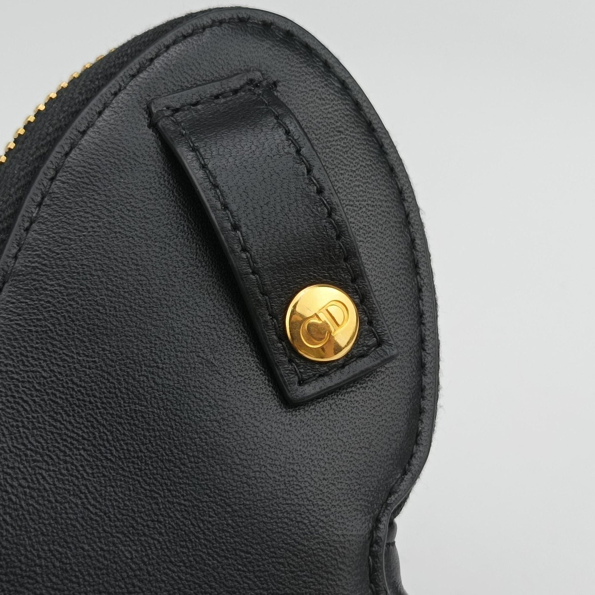 Pre-owned Christian Dior 30 Montaigne Removable Black Lambskin  bum bag/waist bag | stylenewstar