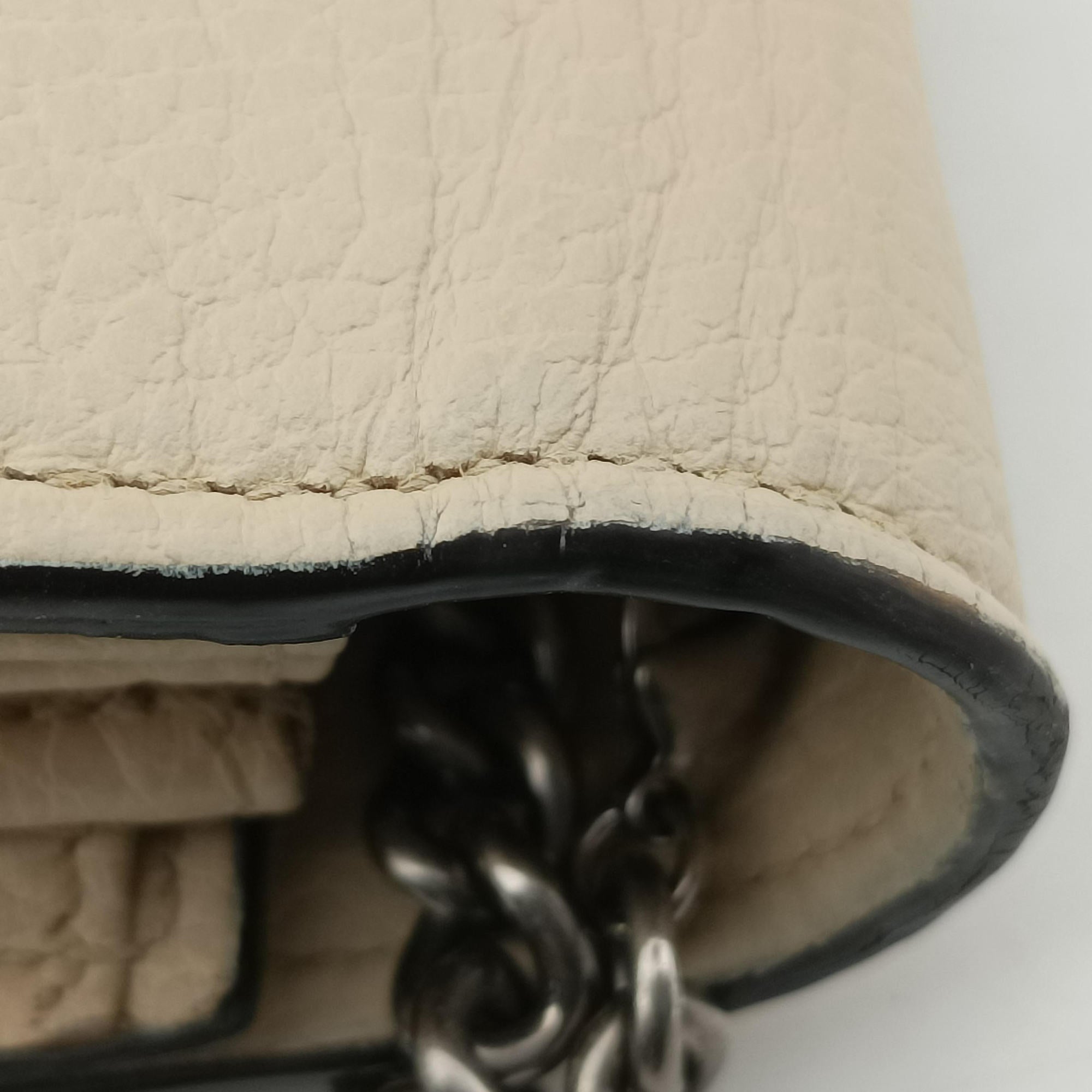 Secondhand Gucci Dionysus White Leather 401231 shoulderbag | stylenewstar