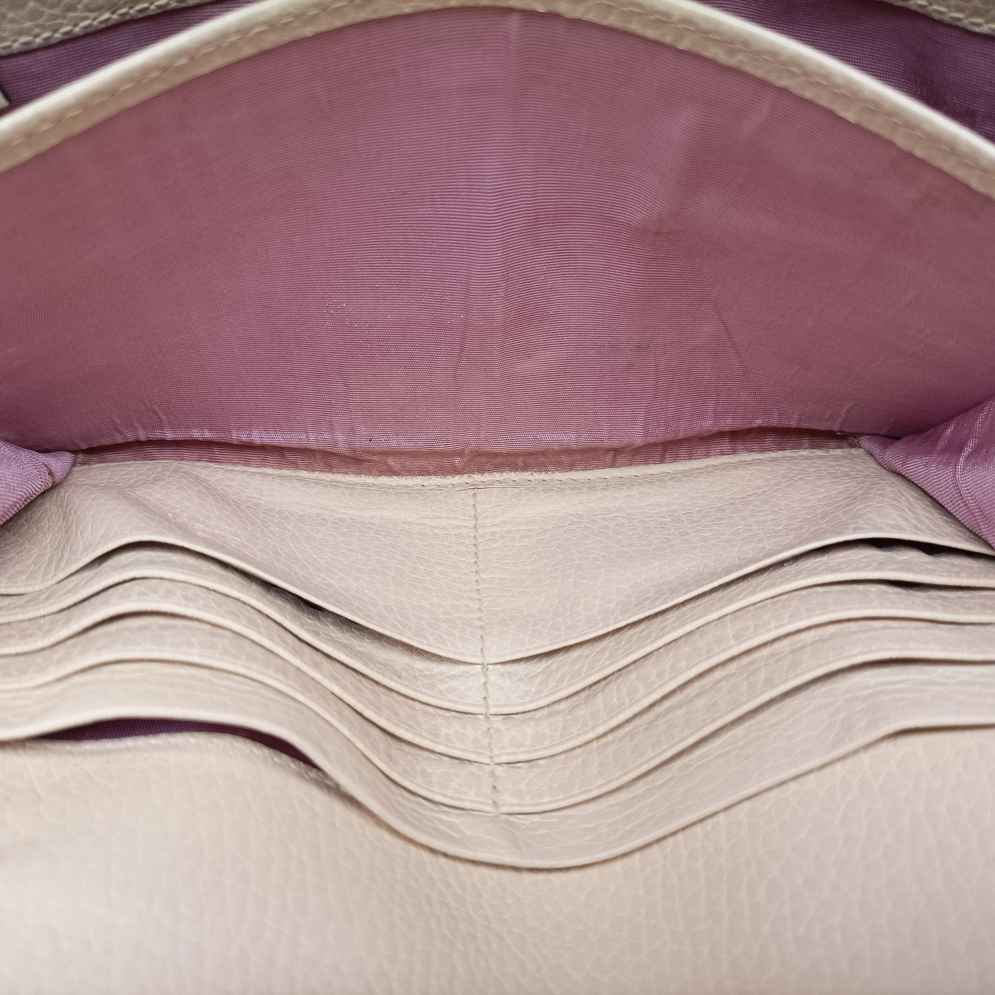 Secondhand Gucci Dionysus White Leather 401231 shoulderbag | stylenewstar