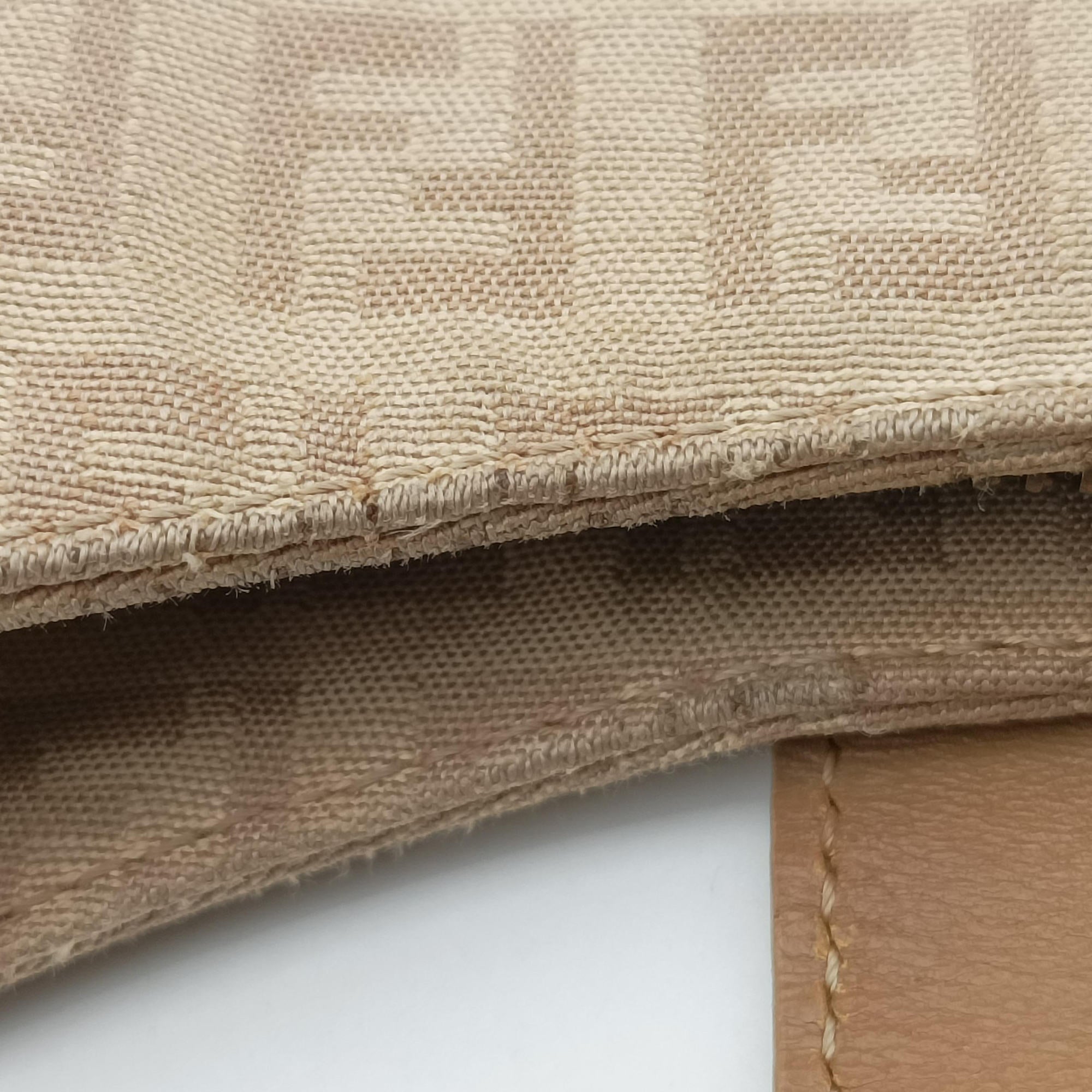 Secondhand Fendi Zucchino Beige canvas 8BR036 handbag | stylenewstar
