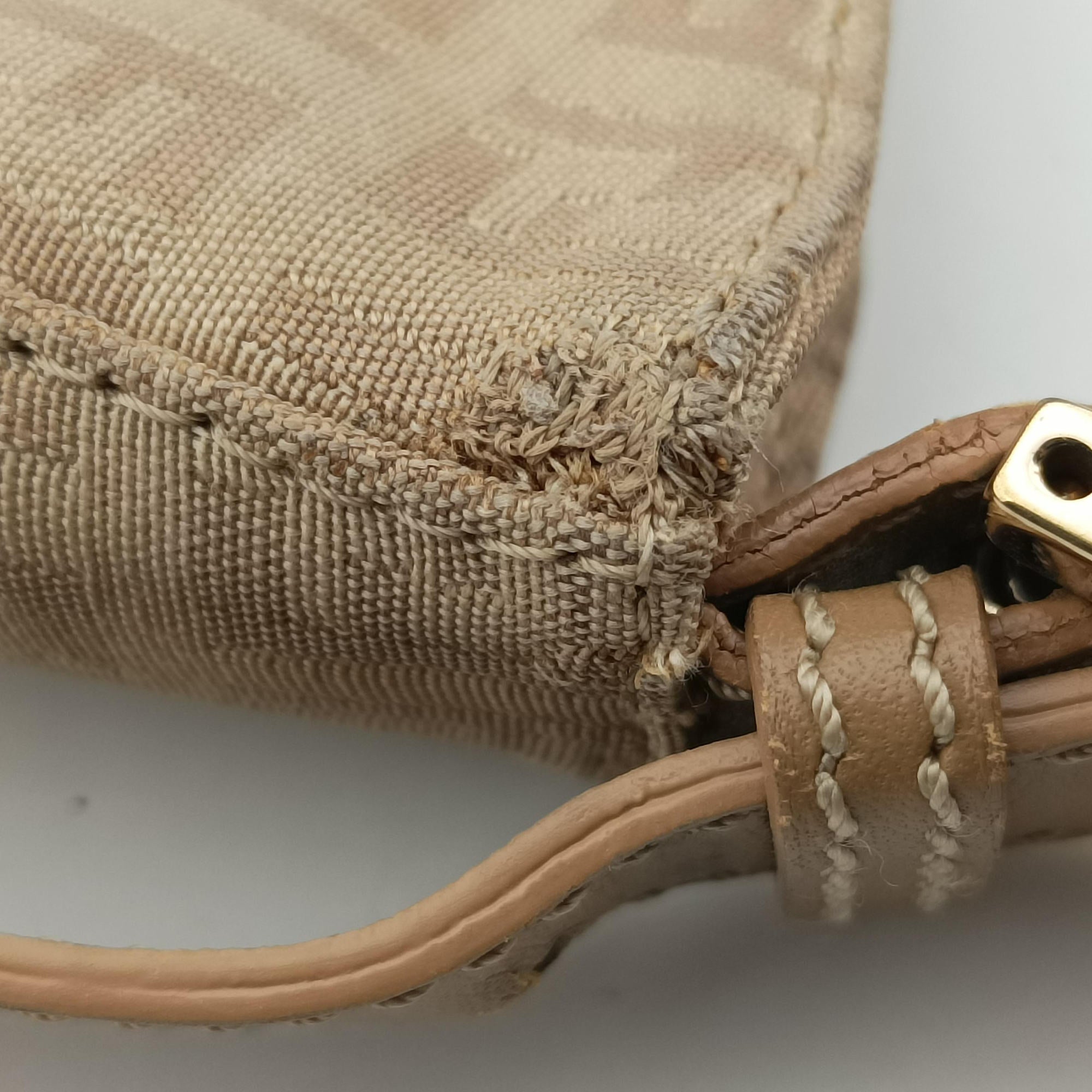 Secondhand Fendi Zucchino Beige canvas 8BR036 handbag | stylenewstar