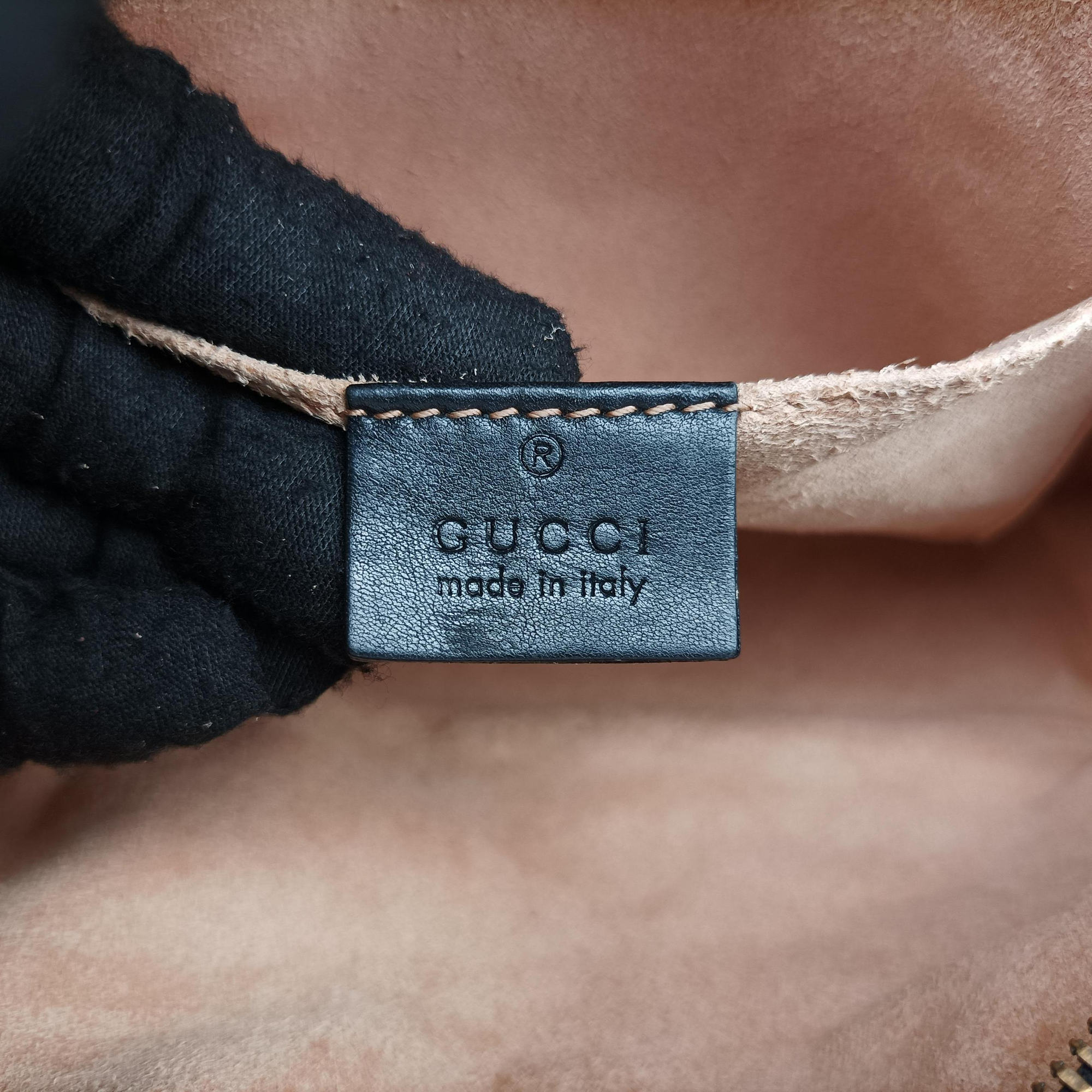 Pre-owned Gucci GG Marmont Black Leather 447632 shoulderbag | stylenewstar
