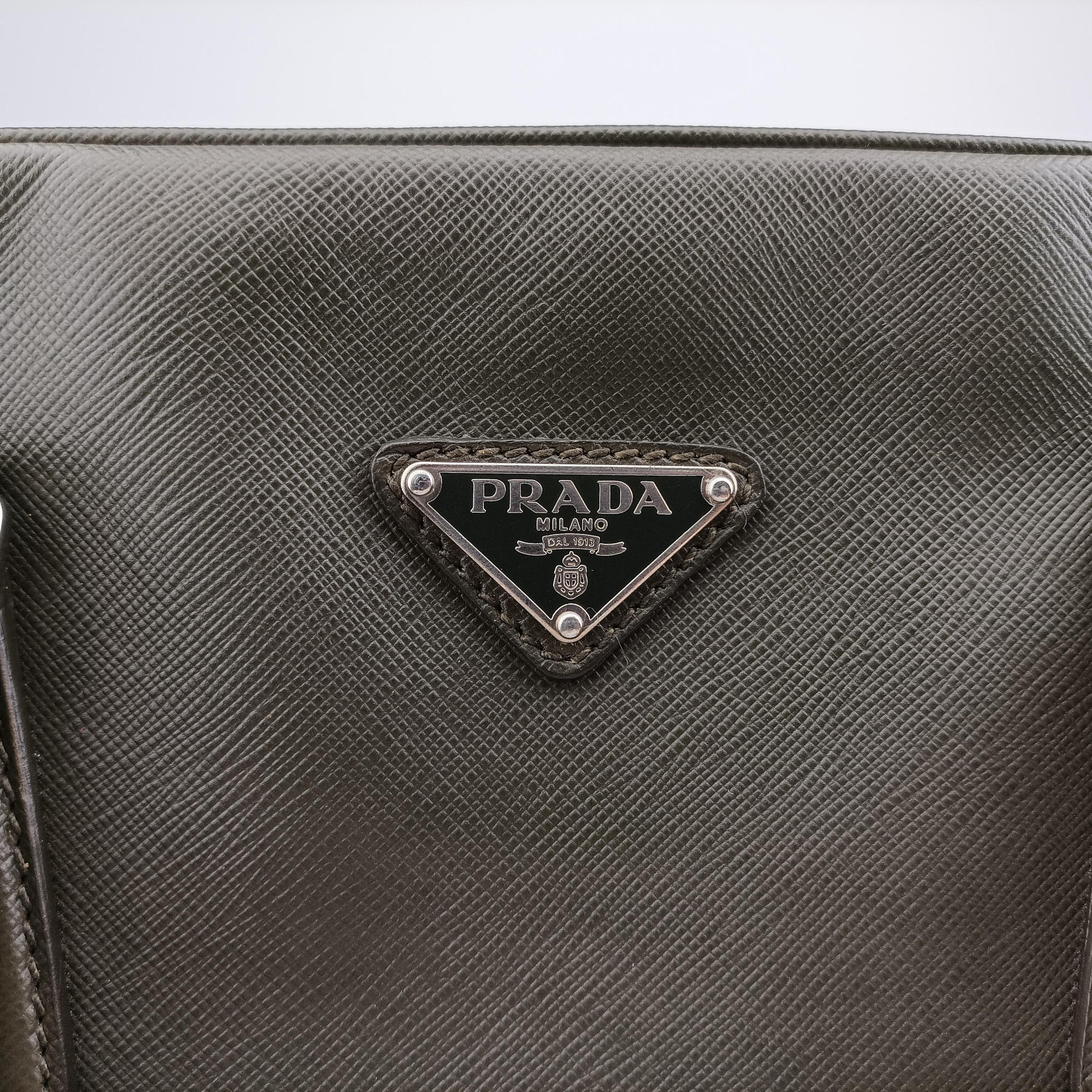 Vintage Prada Business Briefcase Green SAFFIANO Leather 2VE011 shoulderbag | stylenewstar