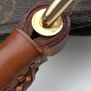 Pre-owned Louis Vuitton ARTSY GM Brown Monogram Canvas M40259 handbag | stylenewstar
