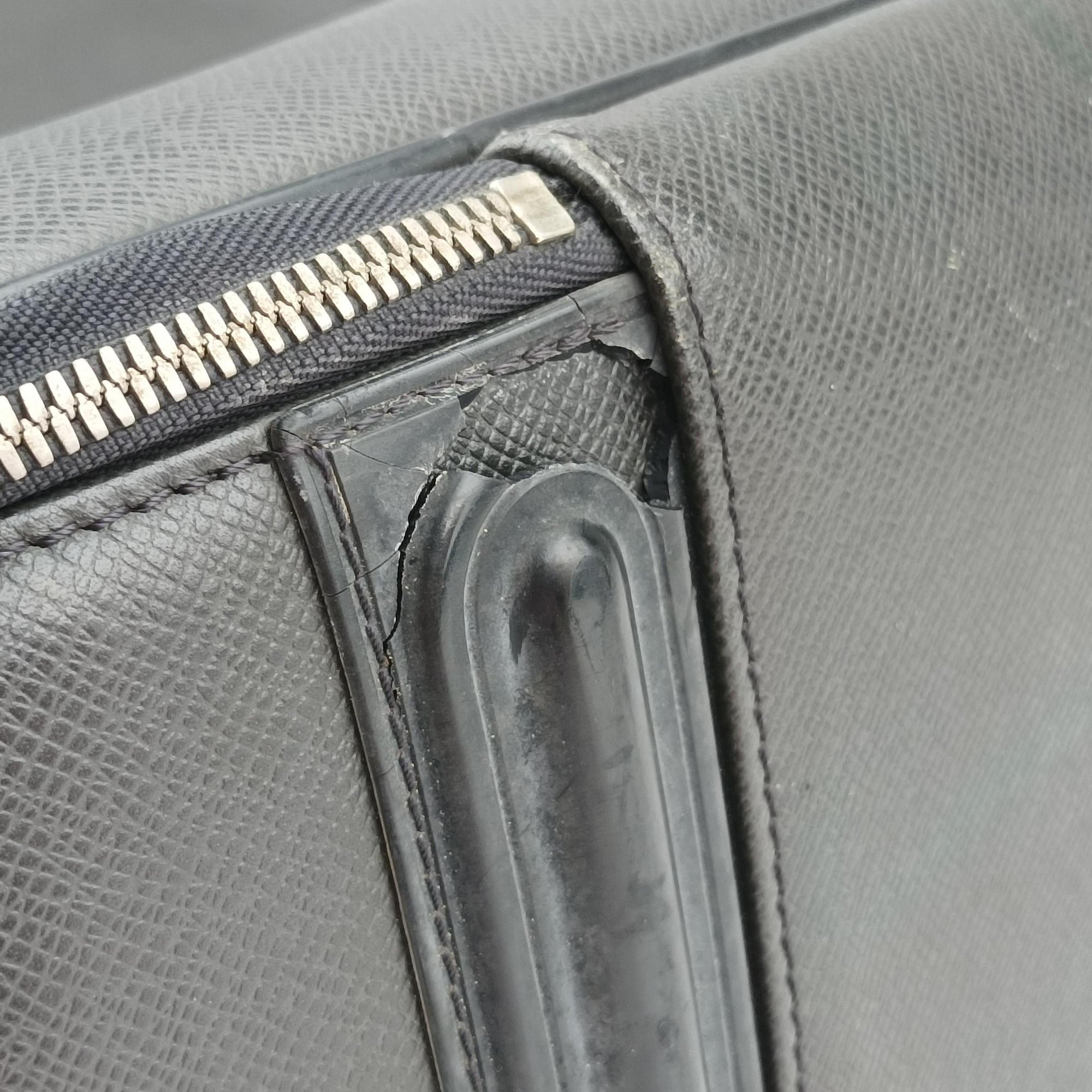 Pre-owned Louis Vuitton Pegase 55 ARDOISE Taiga Leather M23272 suitcase | stylenewstar
