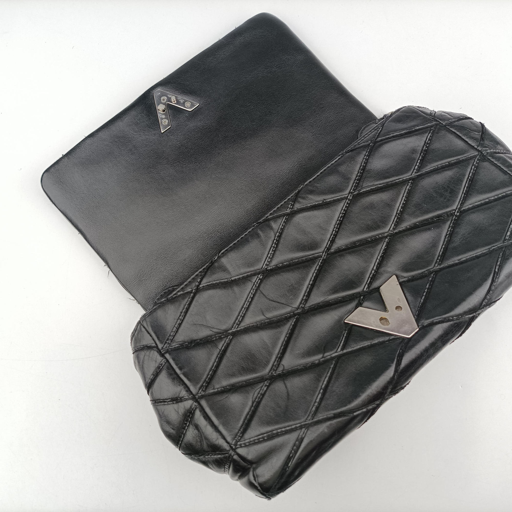 Secondhand Louis Vuitton Go-14 Mini Noir Leather M50999 shoulderbag | stylenewstar