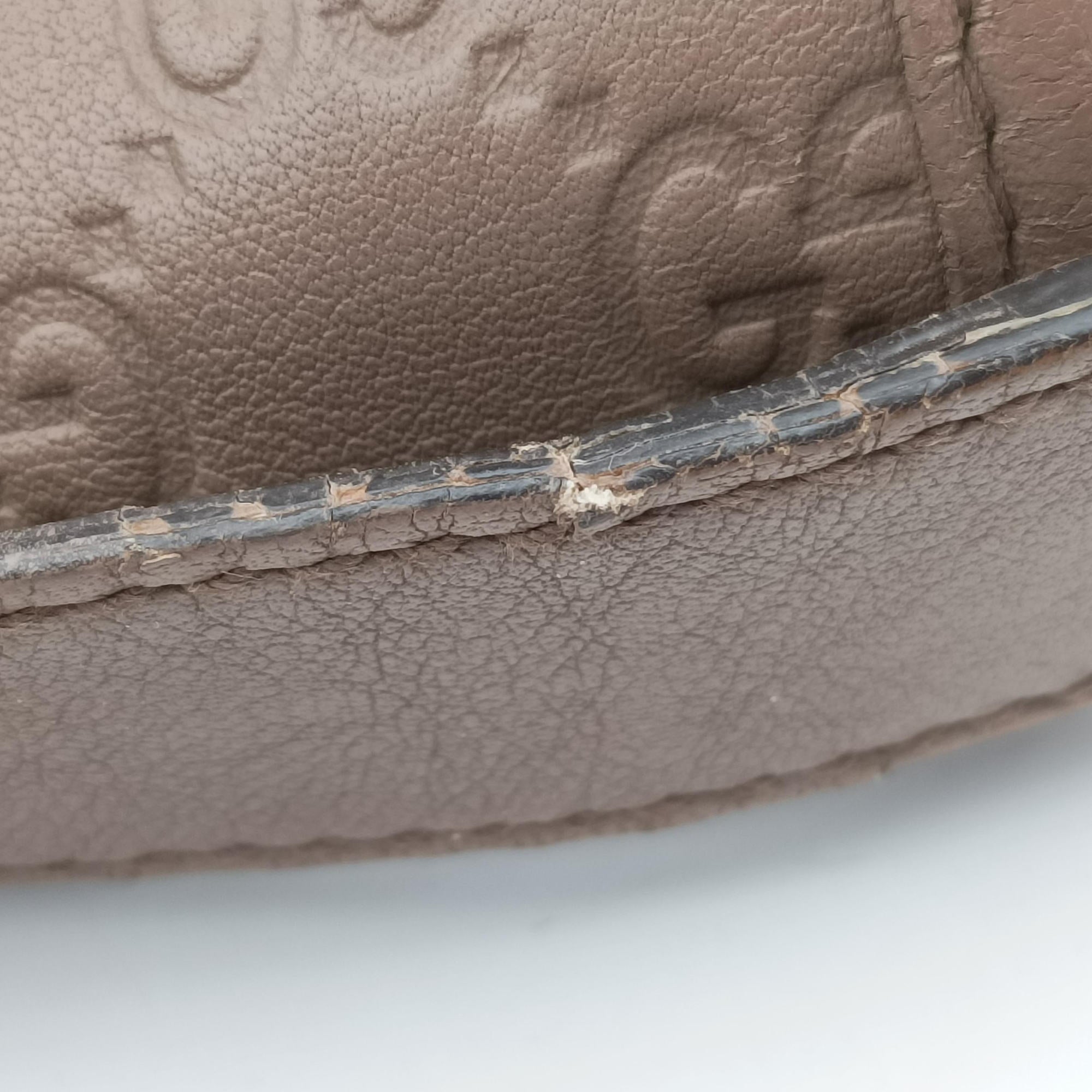 Pre-owned Gucci Guccissima Messenger Camel Leather 223665 shoulderbag | stylenewstar