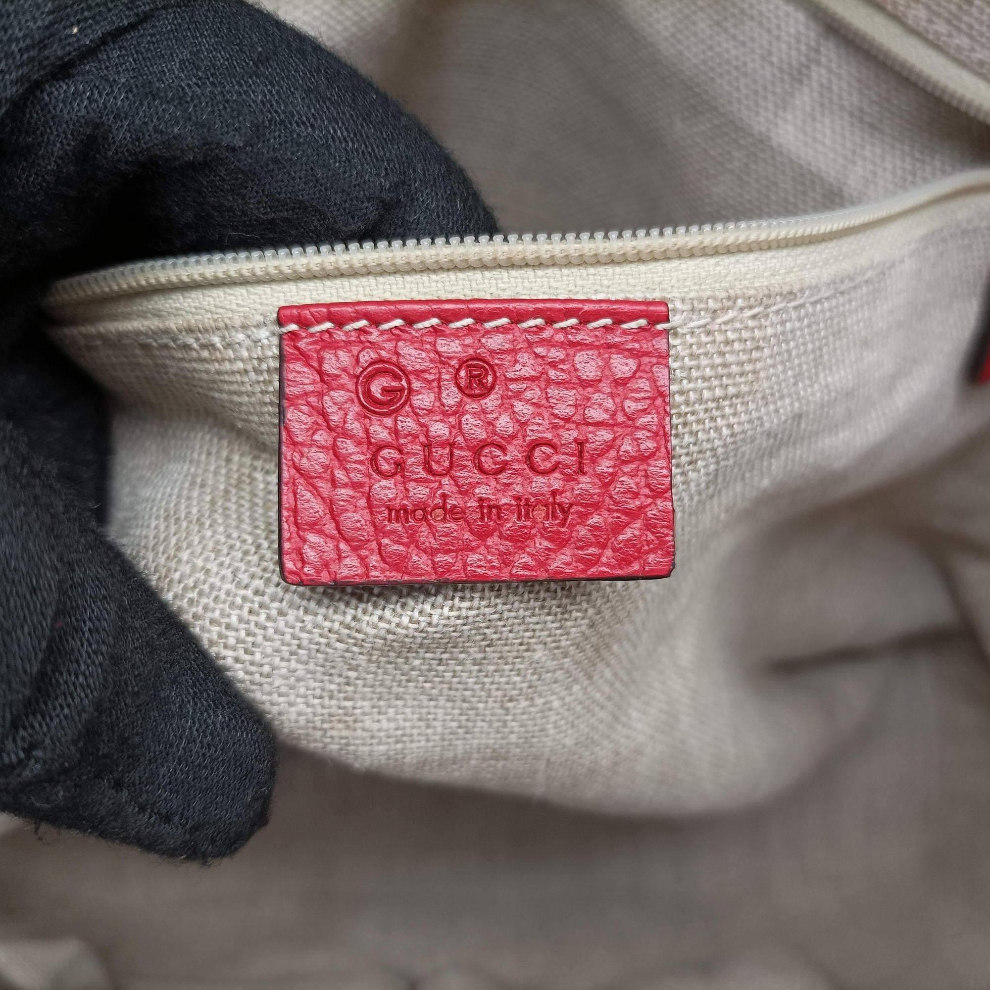 Pre-owned Gucci interlocking G Charmy Red Leather 449659 handbag | stylenewstar