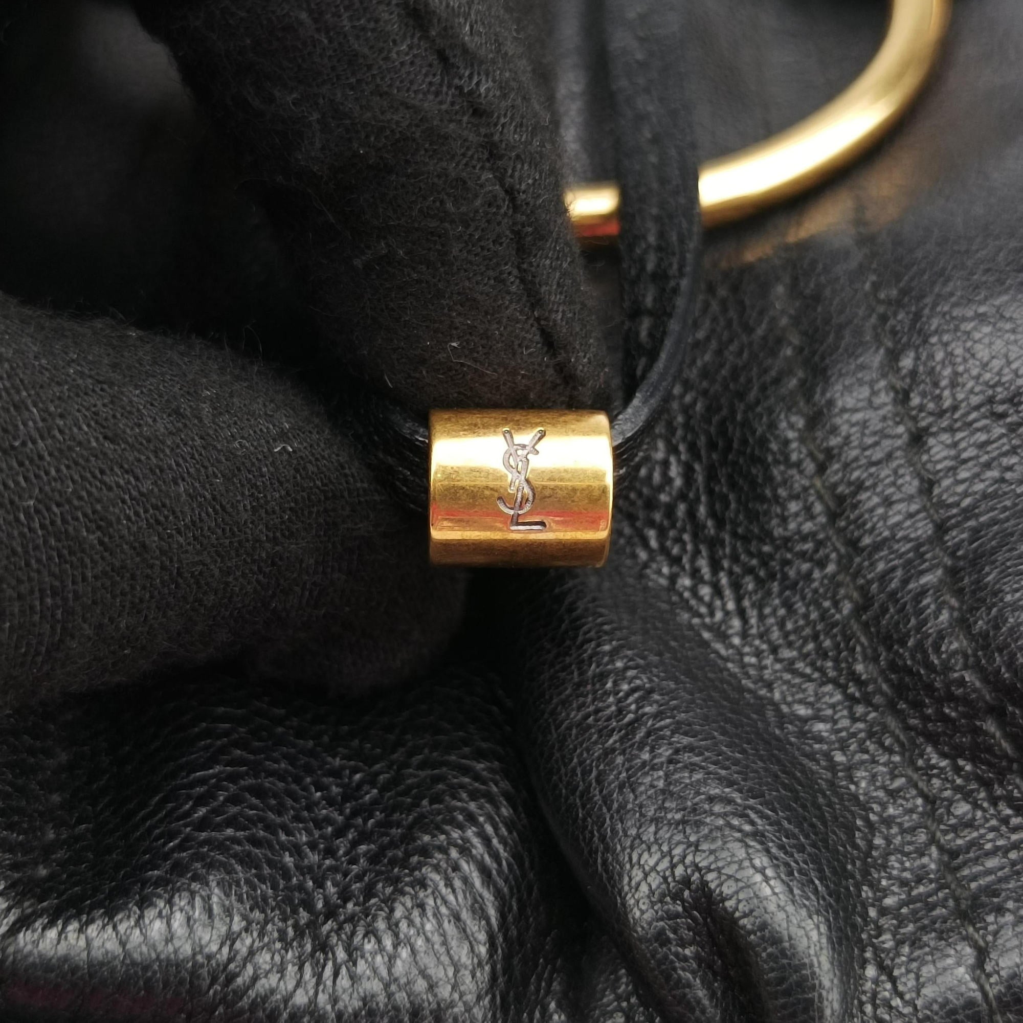 Pre-owned Yves Saint Laurent Saharienne Black Leather 139259 shoulderbag | stylenewstar