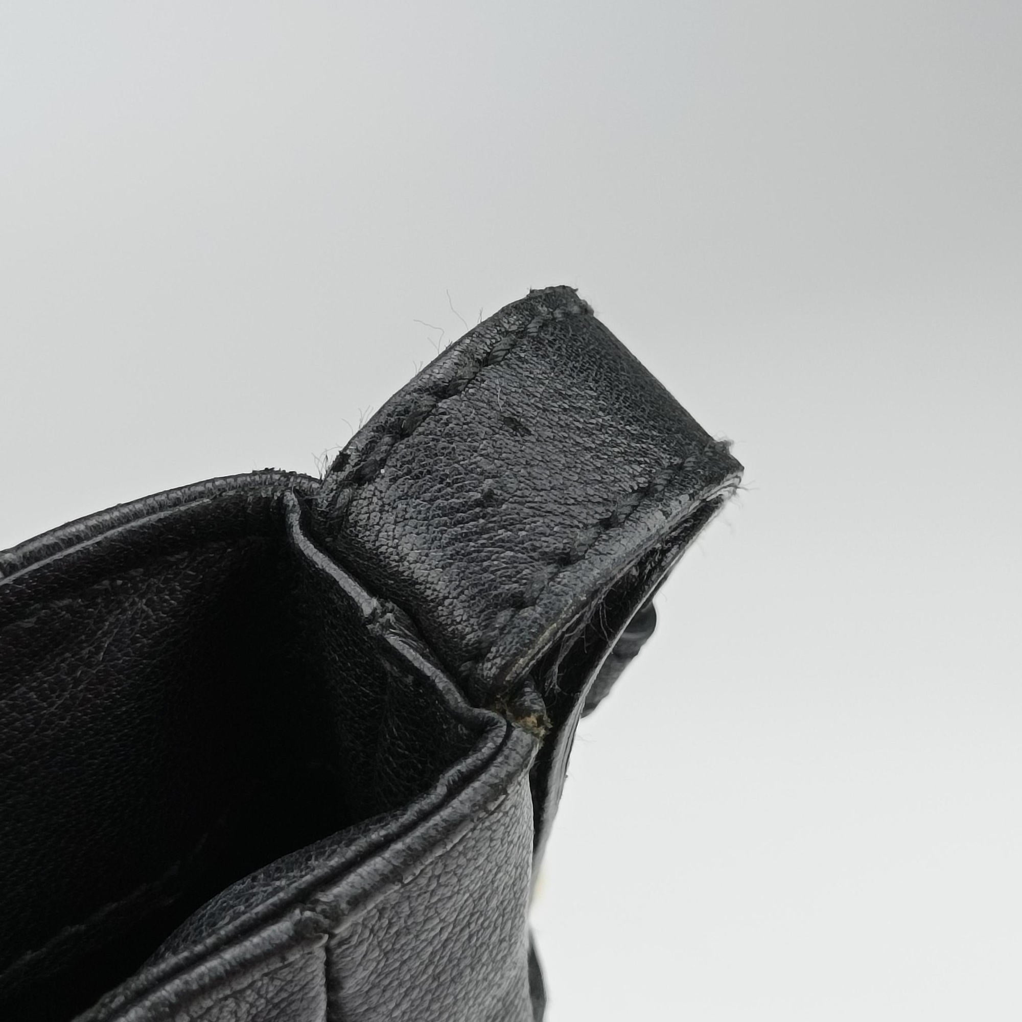 Pre-owned Yves Saint Laurent Saharienne Black Leather 139259 shoulderbag | stylenewstar