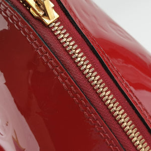 Pre-owned Louis Vuitton Alma PM pomme d'amour Vernis M90096 handbag | stylenewstar