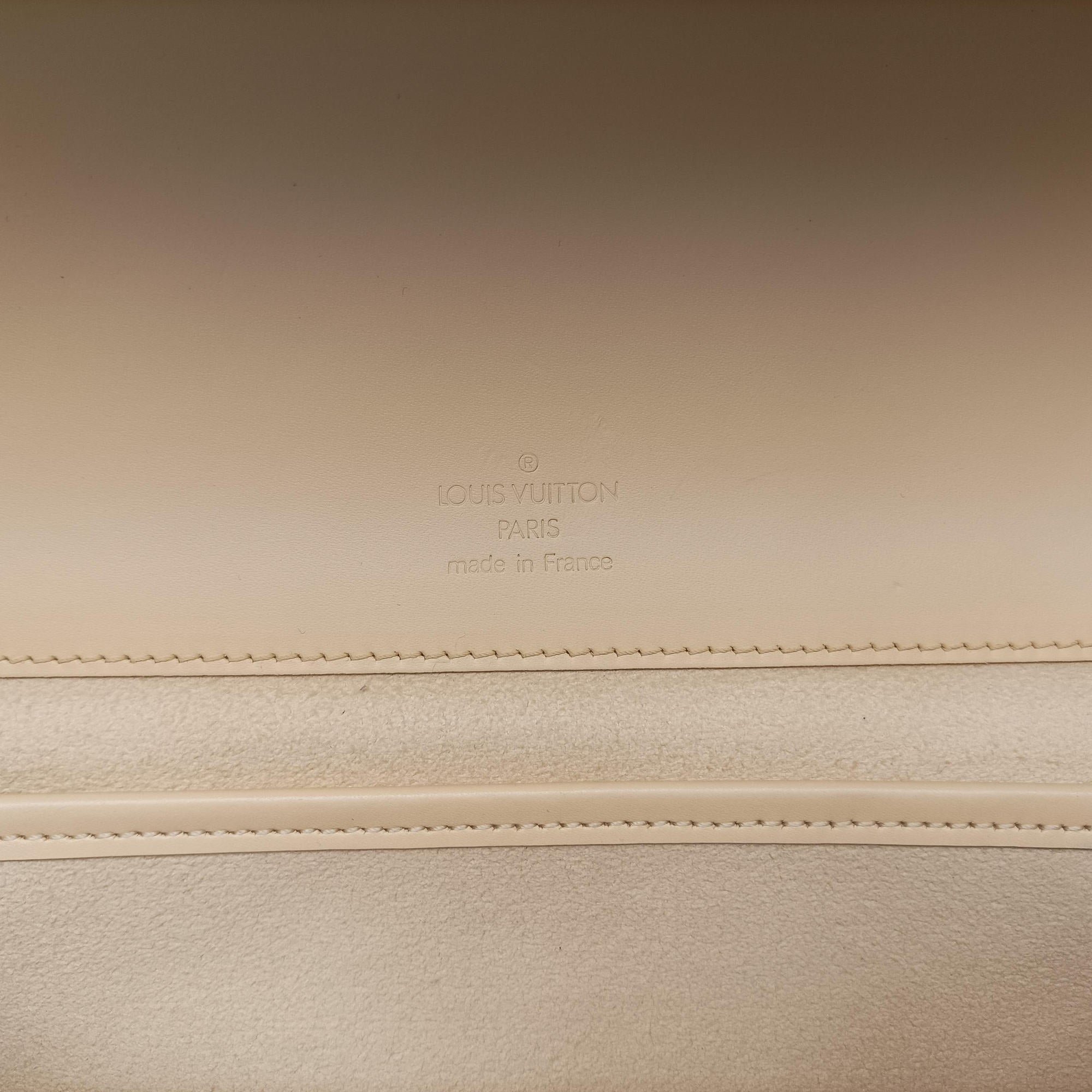 Pre-owned Louis Vuitton Nocturne PM Vanilla Epi M5218A shoulderbag | stylenewstar