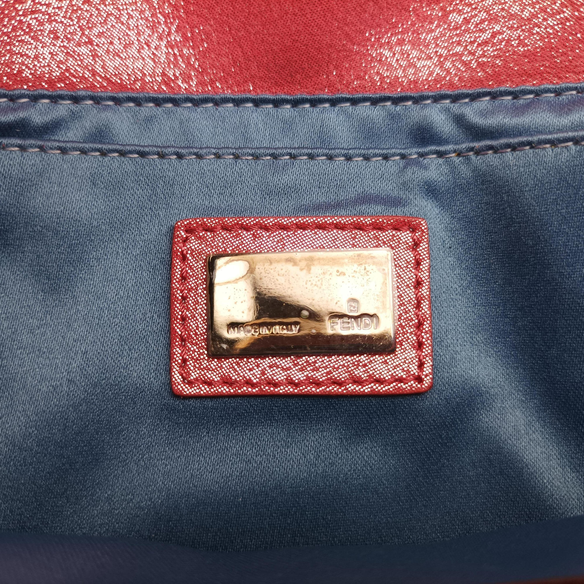 Secondhand Fendi Mia Pochette Pink Leather 8BP046 shoulderbag | stylenewstar