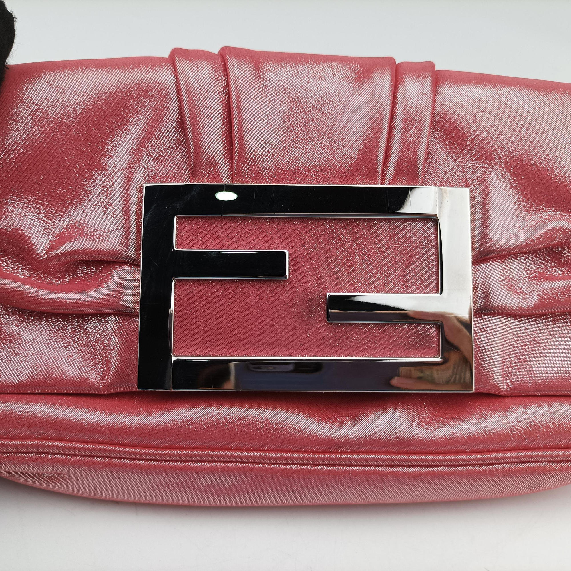 Secondhand Fendi Mia Pochette Pink Leather 8BP046 shoulderbag | stylenewstar
