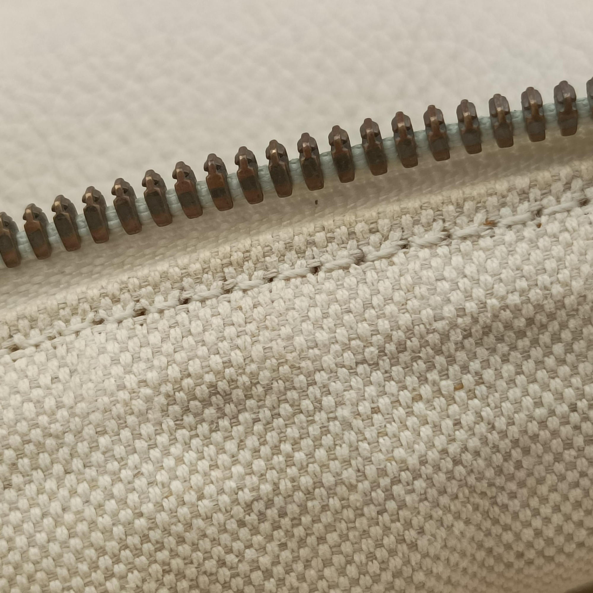 Secondhand Gucci Print White Leather 527792 bum bag/waist bag | stylenewstar