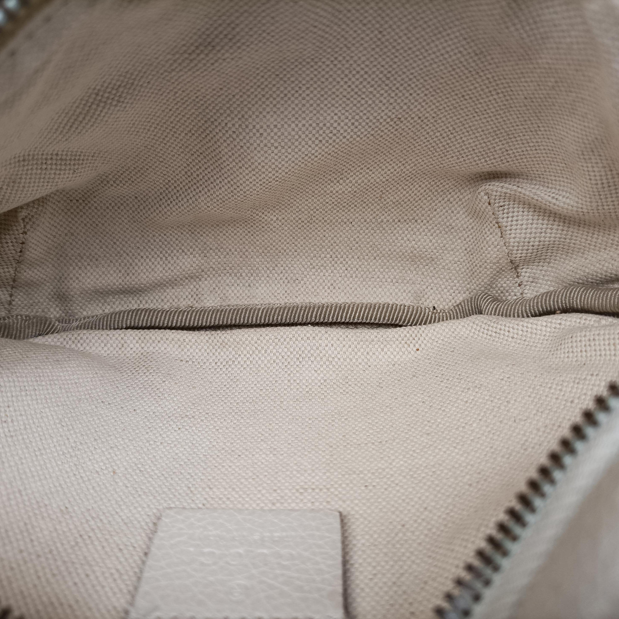 Secondhand Gucci Print White Leather 527792 bum bag/waist bag | stylenewstar
