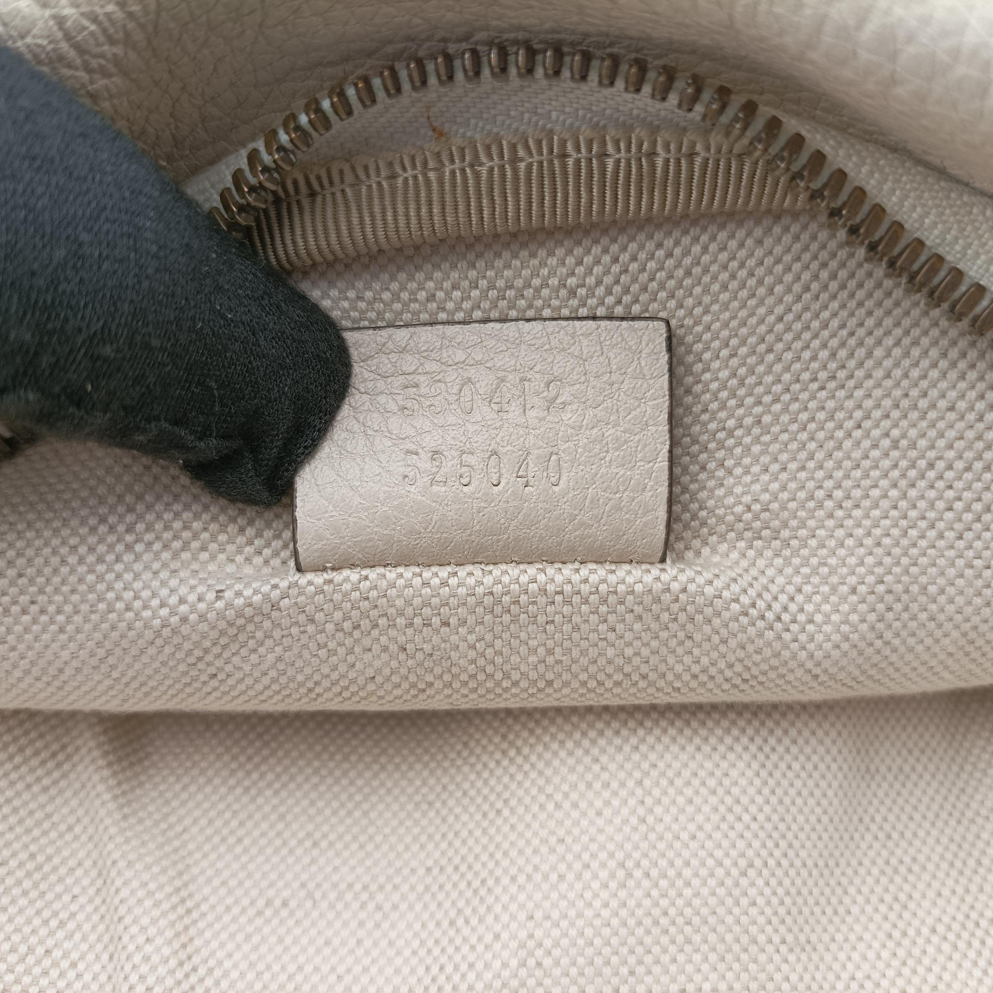 Pre-owned Gucci Print White Leather 530412 bum bag/waist bag | stylenewstar