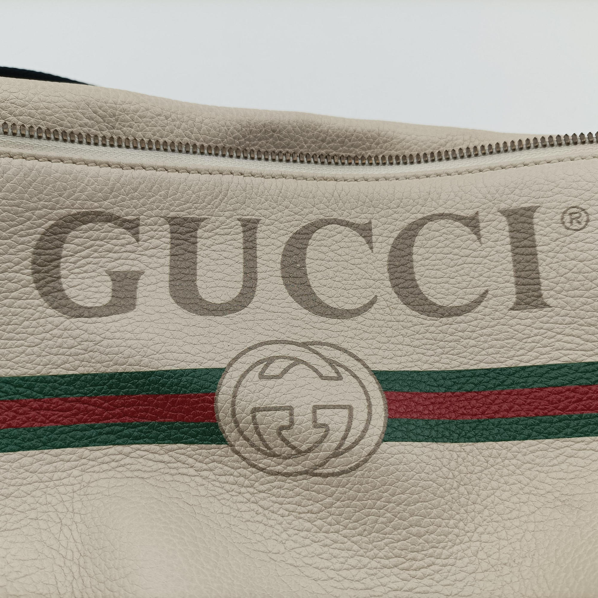 Pre-owned Gucci Print White Leather 530412 bum bag/waist bag | stylenewstar