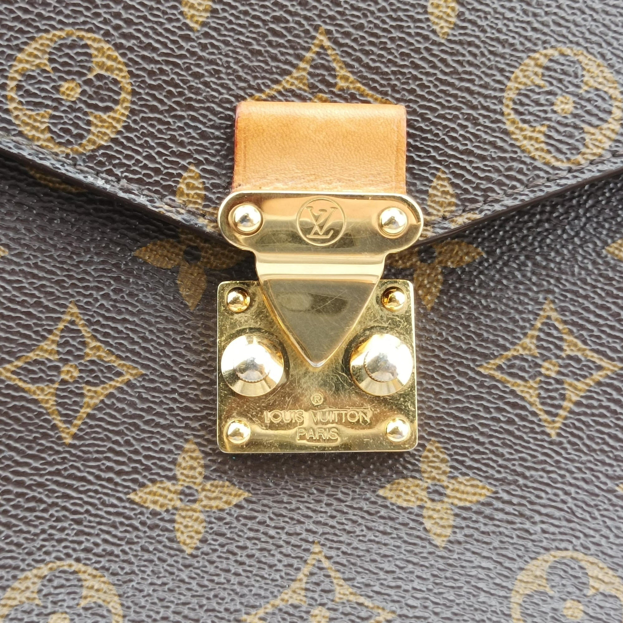 Secondhand Louis Vuitton Pochette Metis MM Brown Monogram Canvas M44875 shoulderbag | stylenewstar