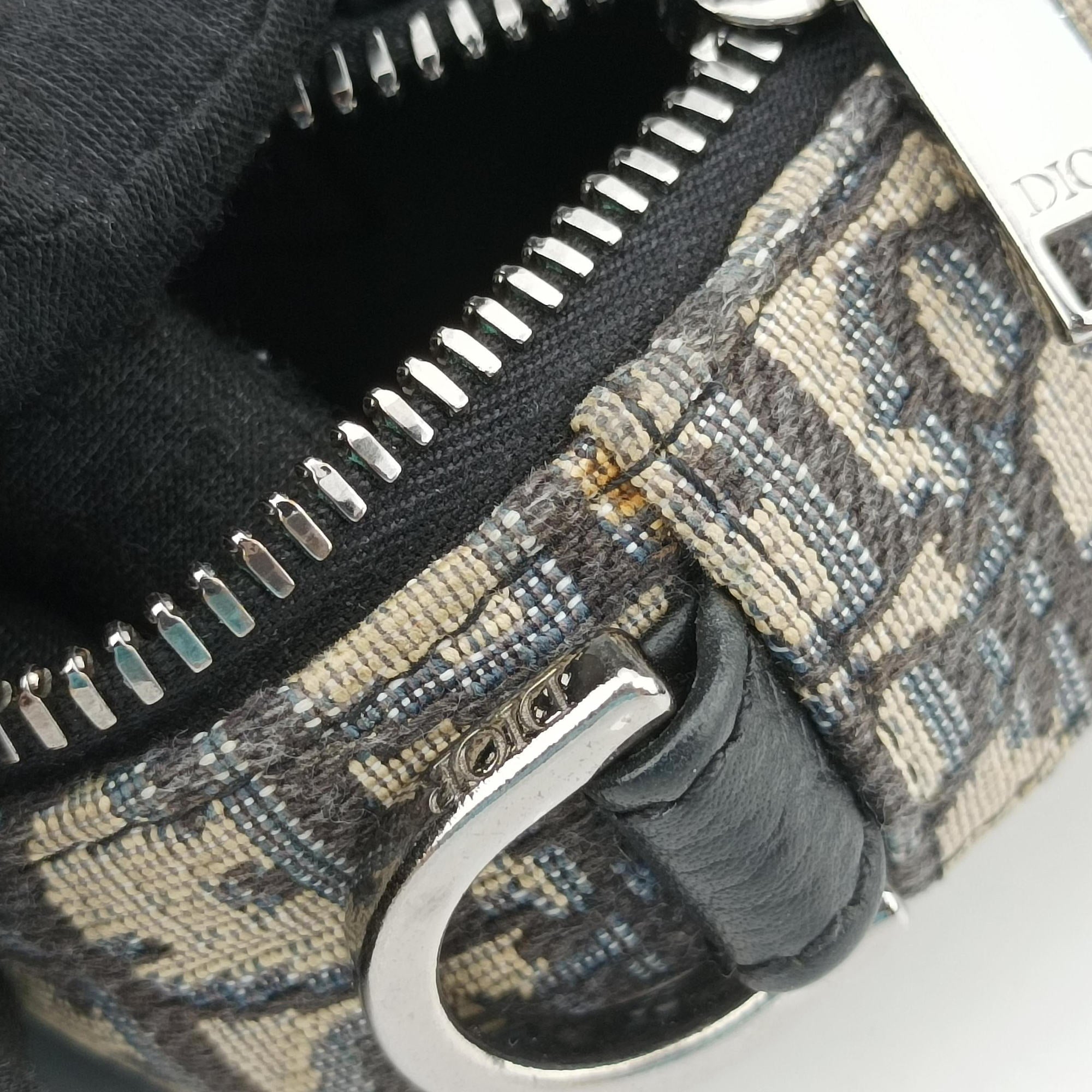 Secondhand Christian Dior Safari Oblique Navy×Gray jacquard  shoulderbag | stylenewstar