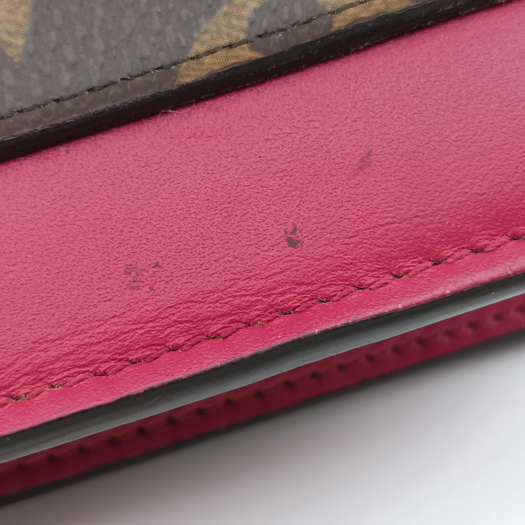 Vintage Louis Vuitton Portefeuille FLORE Chain brown×FUCHSIA Monogram Canvas×calf leather M69578 shoulderbag | stylenewstar