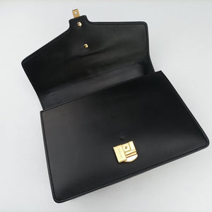 Pre-owned Gucci Sylvie Black Leather 421882 shoulderbag | stylenewstar