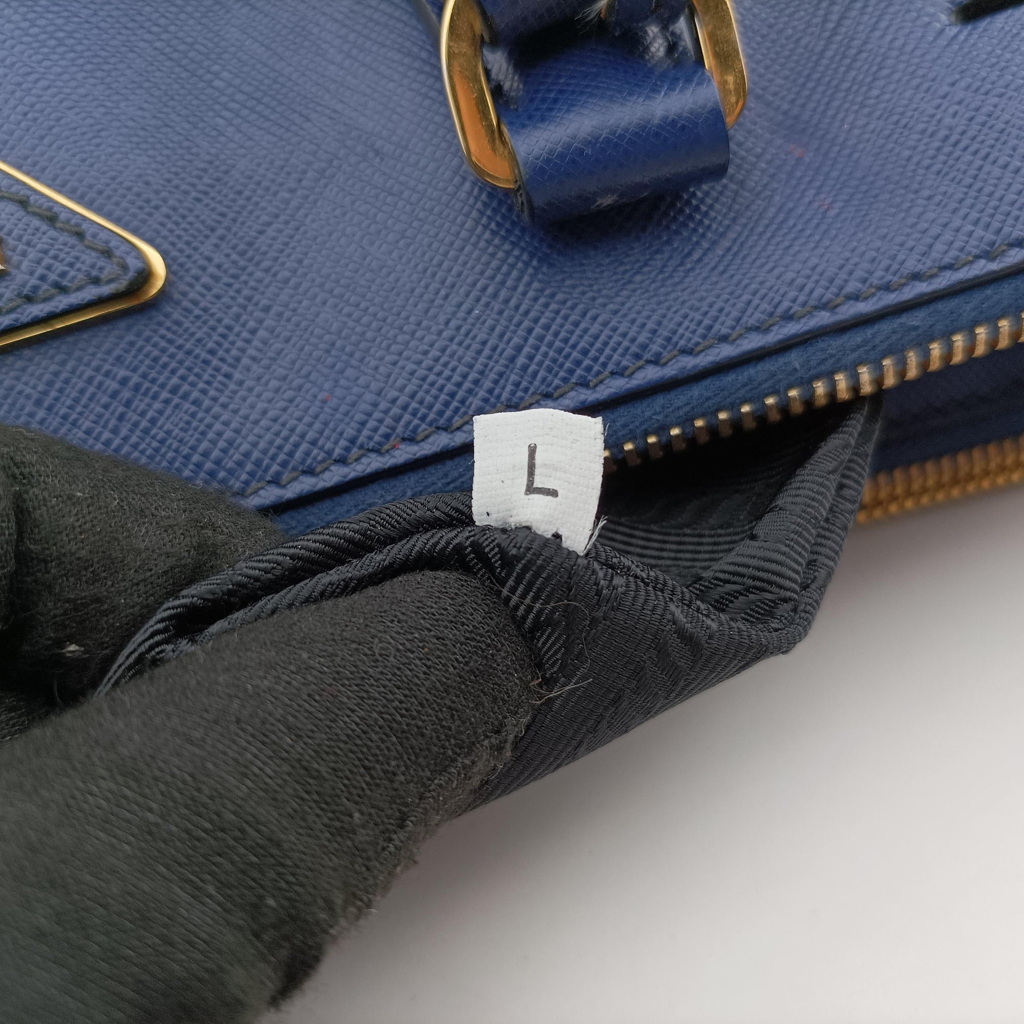 Pre-owned Prada Galleria Blue SAFFIANO Leather BN2274 shoulderbag | stylenewstar
