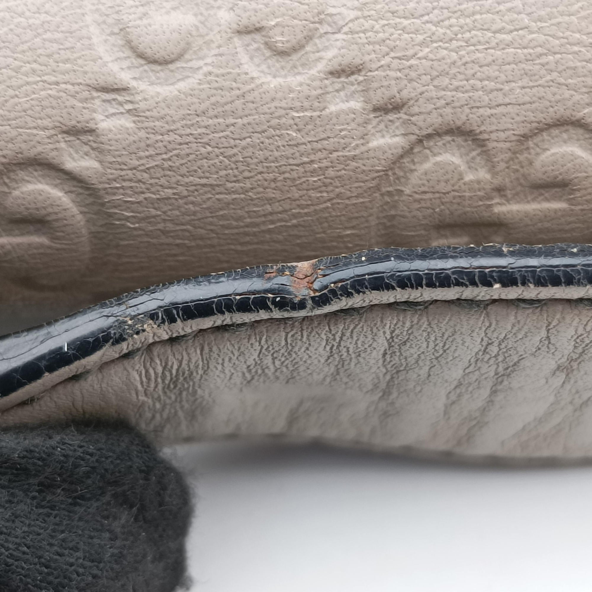 Vintage Gucci Emily Beige Leather 295402 shoulderbag | stylenewstar