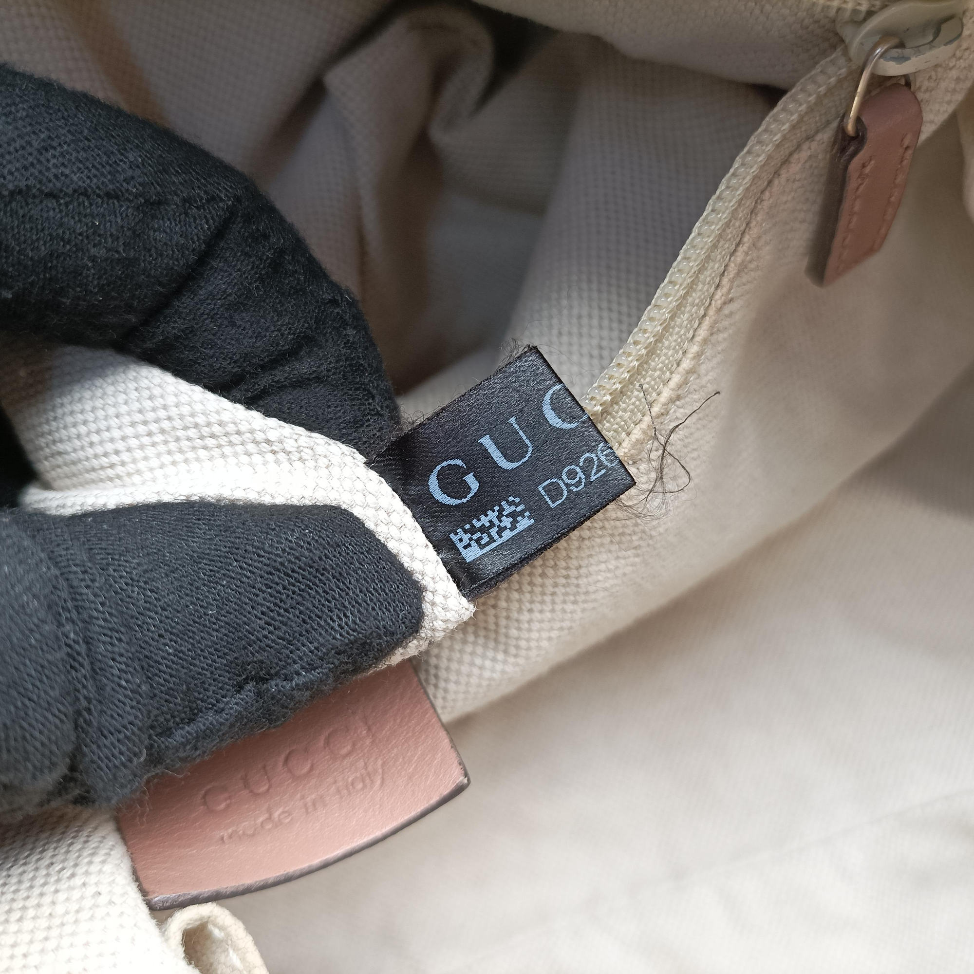 Pre-owned Gucci Sukey Beige Leather 247902 shoulderbag | stylenewstar