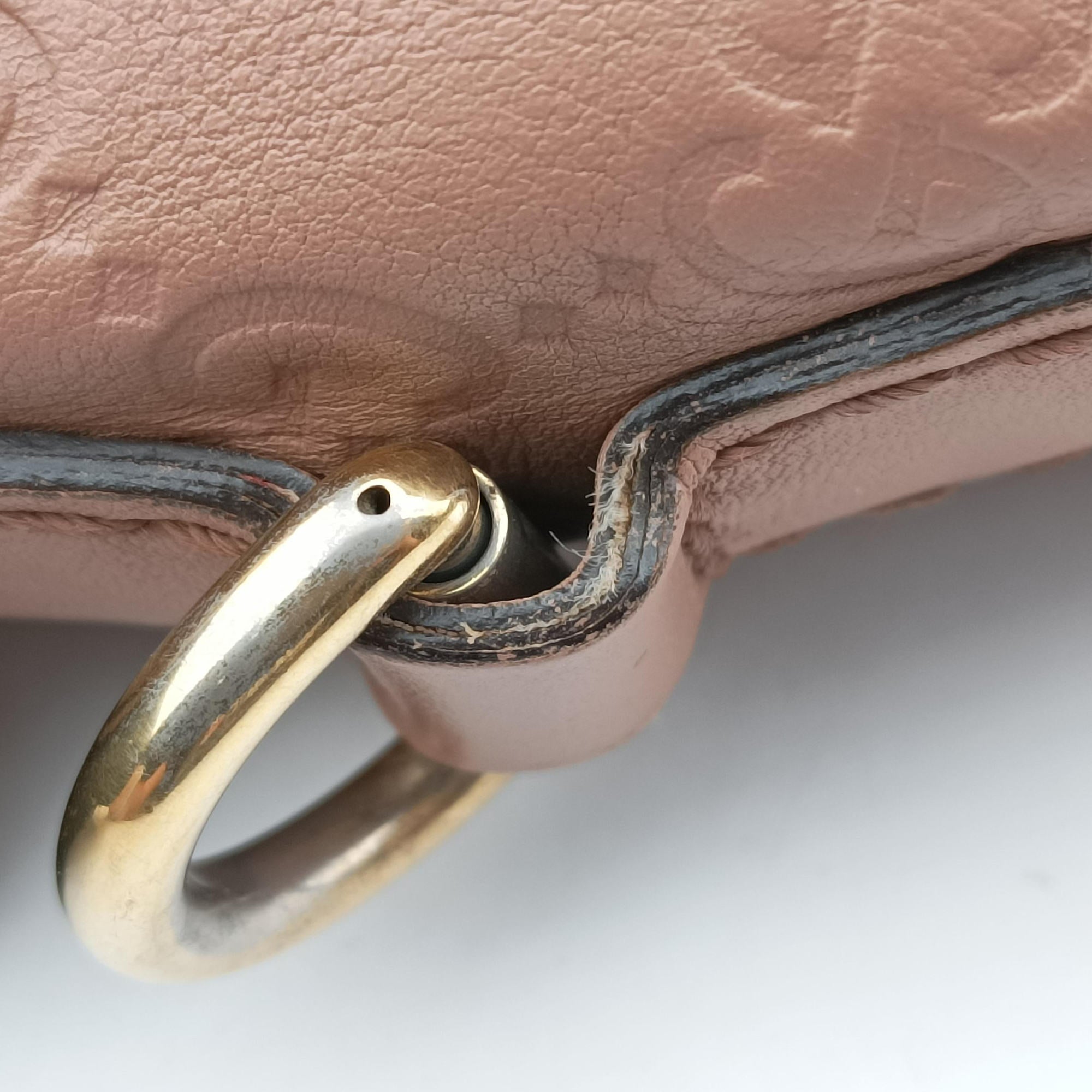 Pre-owned Gucci Sukey Beige Leather 247902 shoulderbag | stylenewstar
