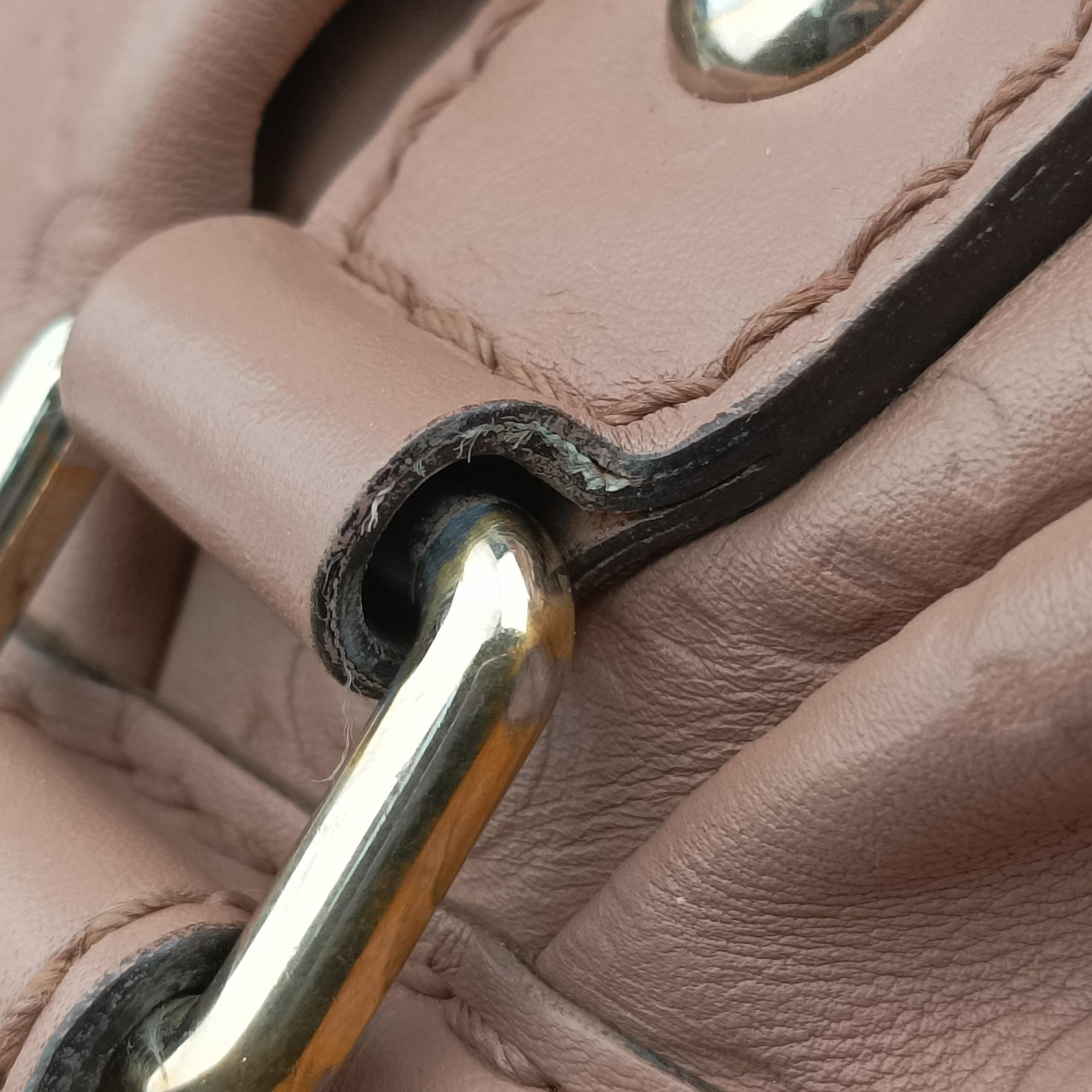 Pre-owned Gucci Sukey Beige Leather 247902 shoulderbag | stylenewstar