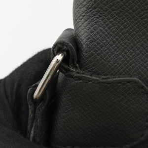 Vintage Louis Vuitton SASHA Glacier TAIGA M32630 shoulderbag | stylenewstar