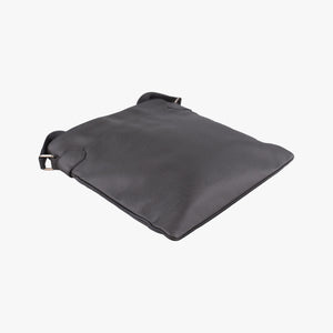 Vintage Louis Vuitton SASHA Glacier TAIGA M32630 shoulderbag | stylenewstar