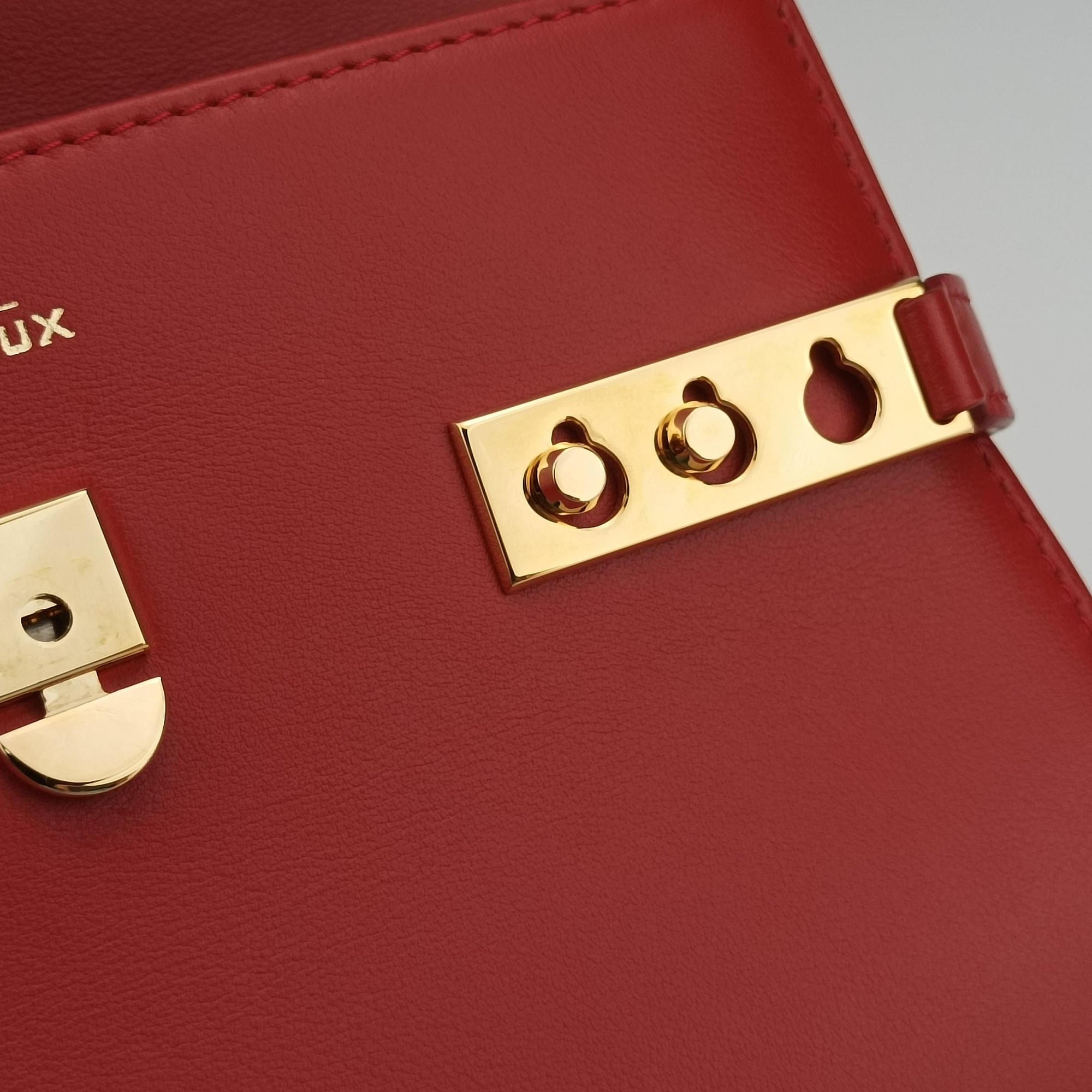 Pre-owned Delvaux Tampete Red Leather  shoulderbag | stylenewstar