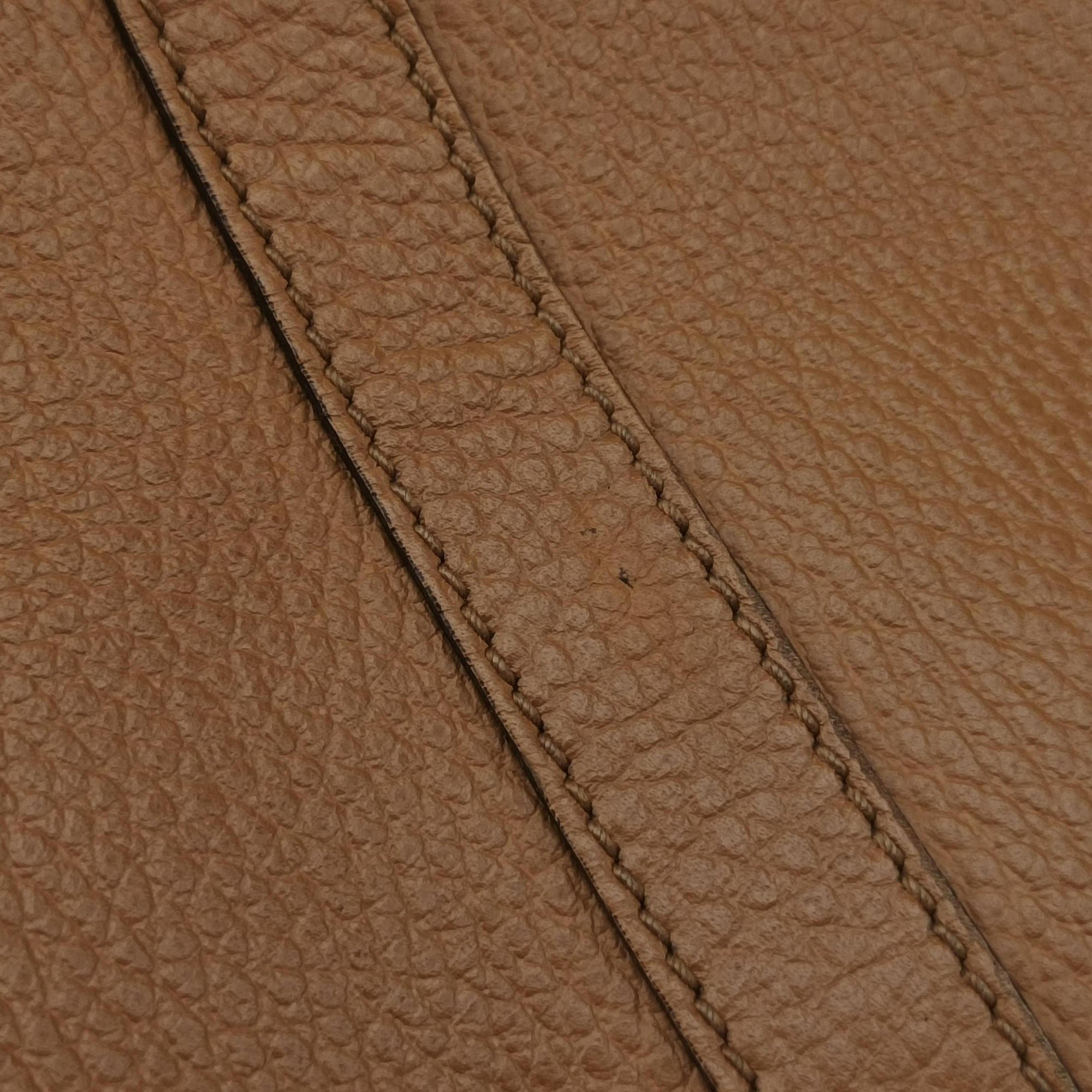 Pre-owned Gucci GG Charm Top Handle Camel Leather 339551 shoulderbag | stylenewstar