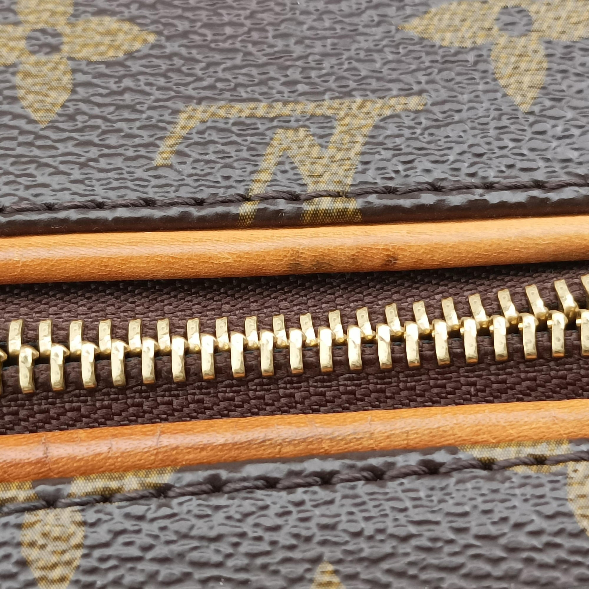 Secondhand Louis Vuitton OLYMPE Brown×QUETSCHE Monogram Canvas×calf leather M40926 shoulderbag | stylenewstar