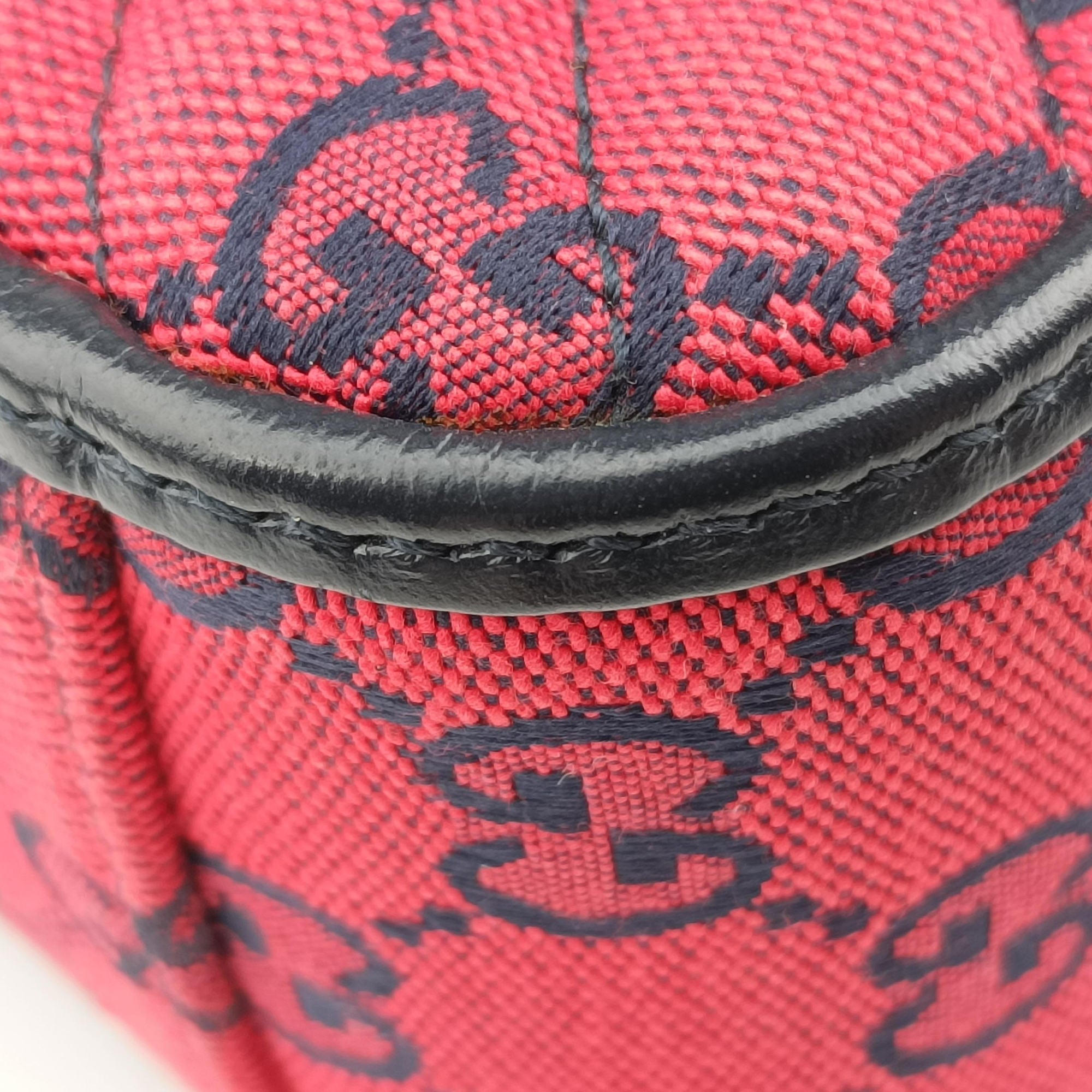 Secondhand Gucci GG Marmont Red×Black canvas 583571 shoulderbag | stylenewstar