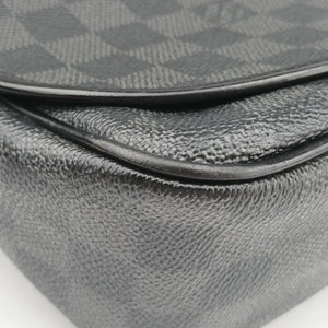 Pre-owned Louis Vuitton DANIEL MM Noir Damier GRAPHITE N58029 shoulderbag | stylenewstar