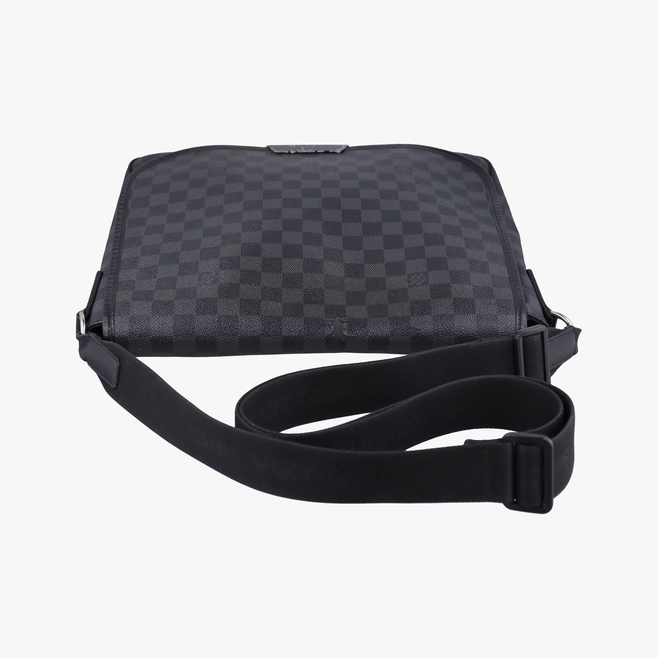 Pre-owned Louis Vuitton DANIEL MM Noir Damier GRAPHITE N58029 shoulderbag | stylenewstar