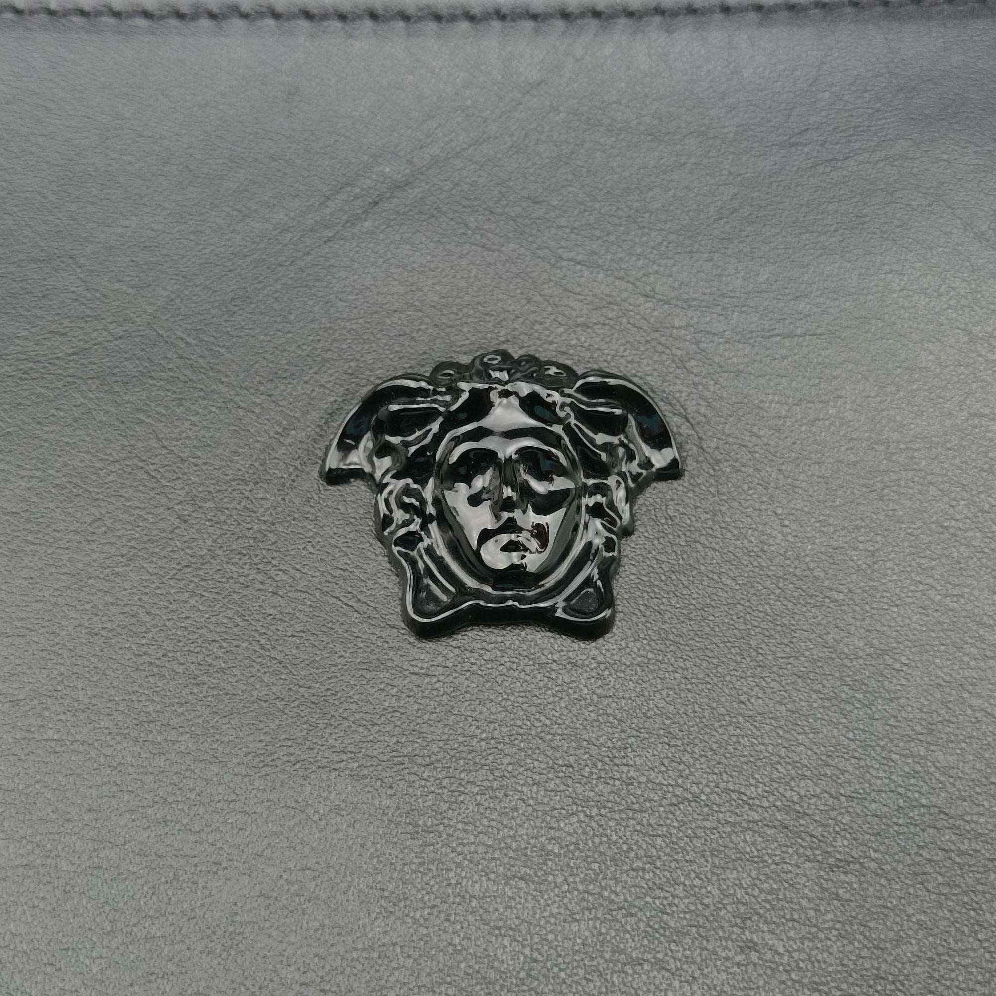 Vintage VERSACE La Medusa Black Leather  shoulderbag | stylenewstar