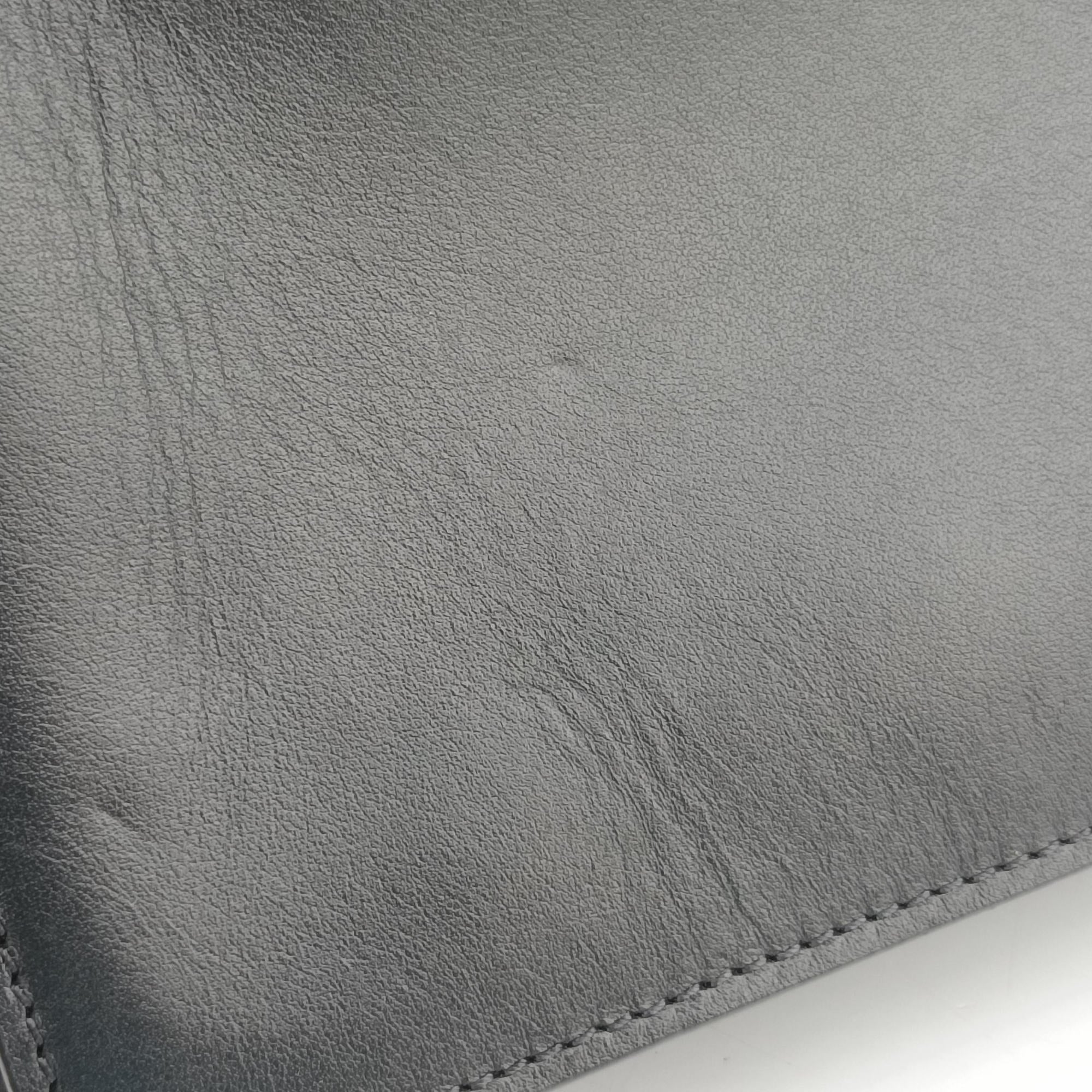 Vintage VERSACE La Medusa Black Leather  shoulderbag | stylenewstar