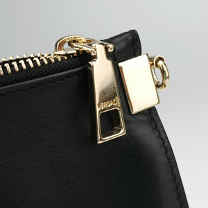 Vintage VERSACE La Medusa Black Leather  shoulderbag | stylenewstar