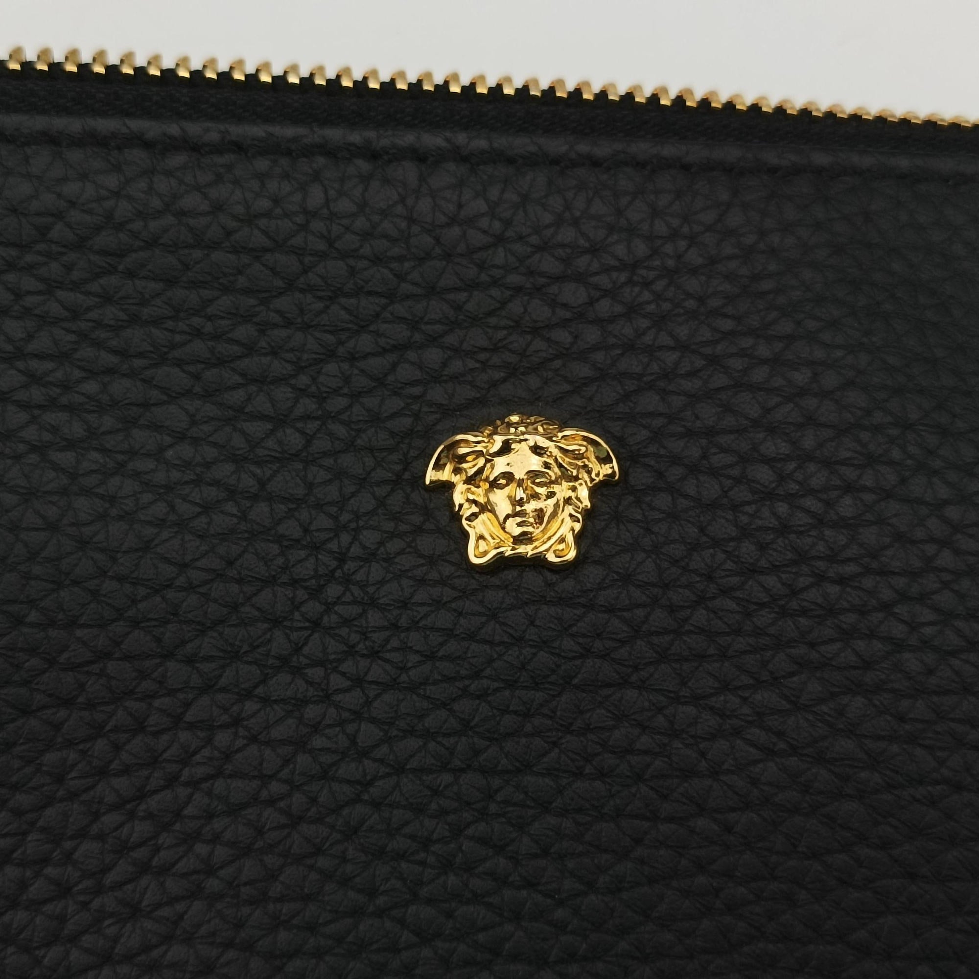 Vintage VERSACE Medusa Black Leather  clutchbag | stylenewstar